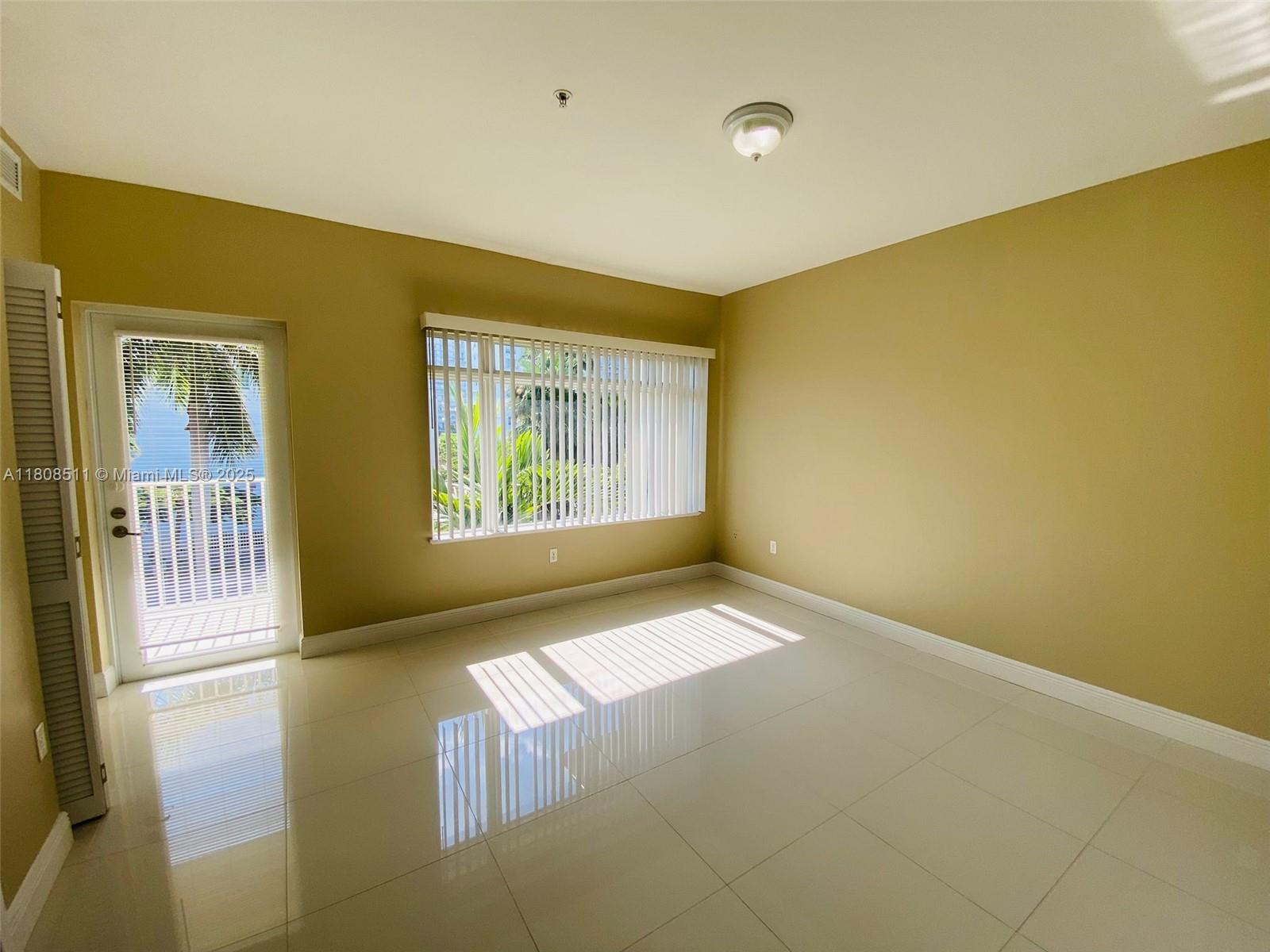 MERCO AT AVENTURA - Residential