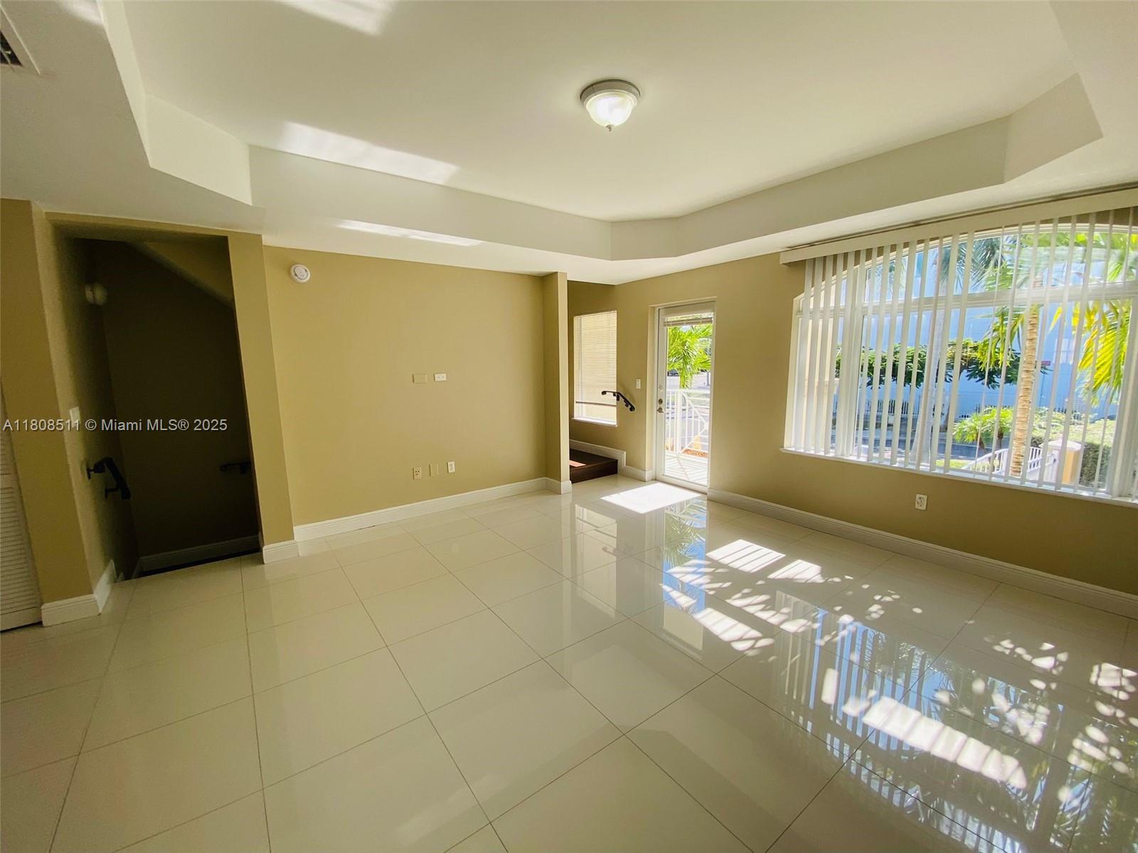 MERCO AT AVENTURA - Residential