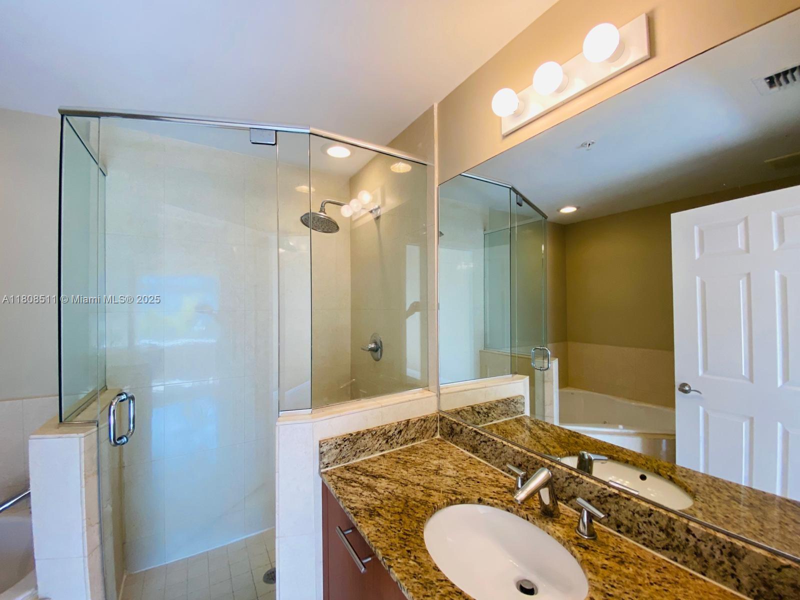 MERCO AT AVENTURA - Residential