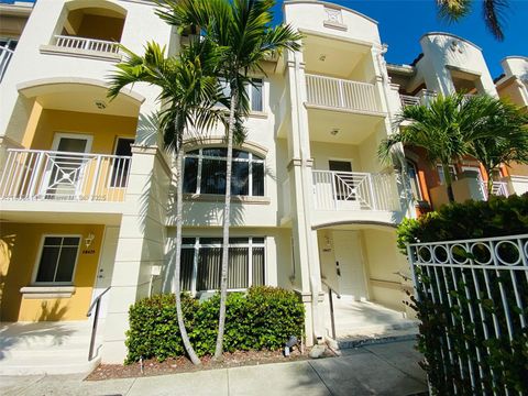 18427 NE 28th Ave Aventura FL 33160