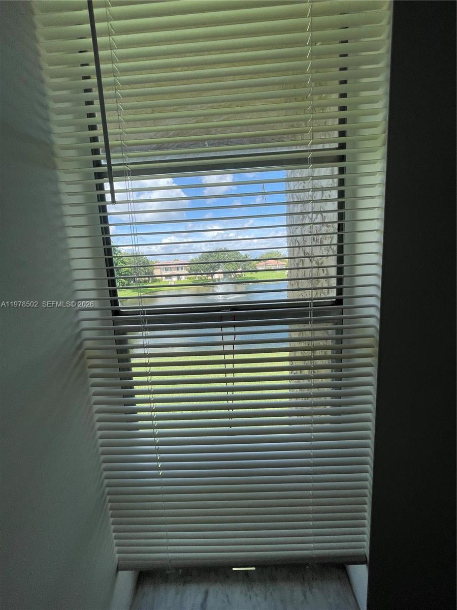 LAKEWOOD VILLAGE - Residential