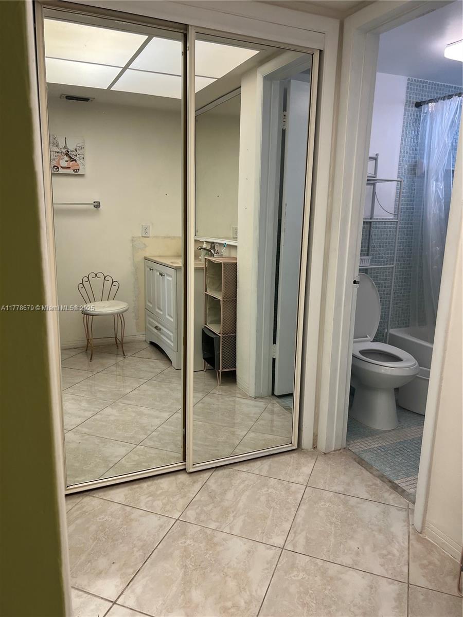 SIXTH MOORINGS CONDO - Residential