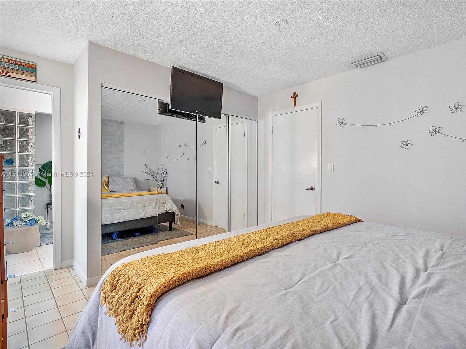 WELLEBY UNIT 2 - Residential