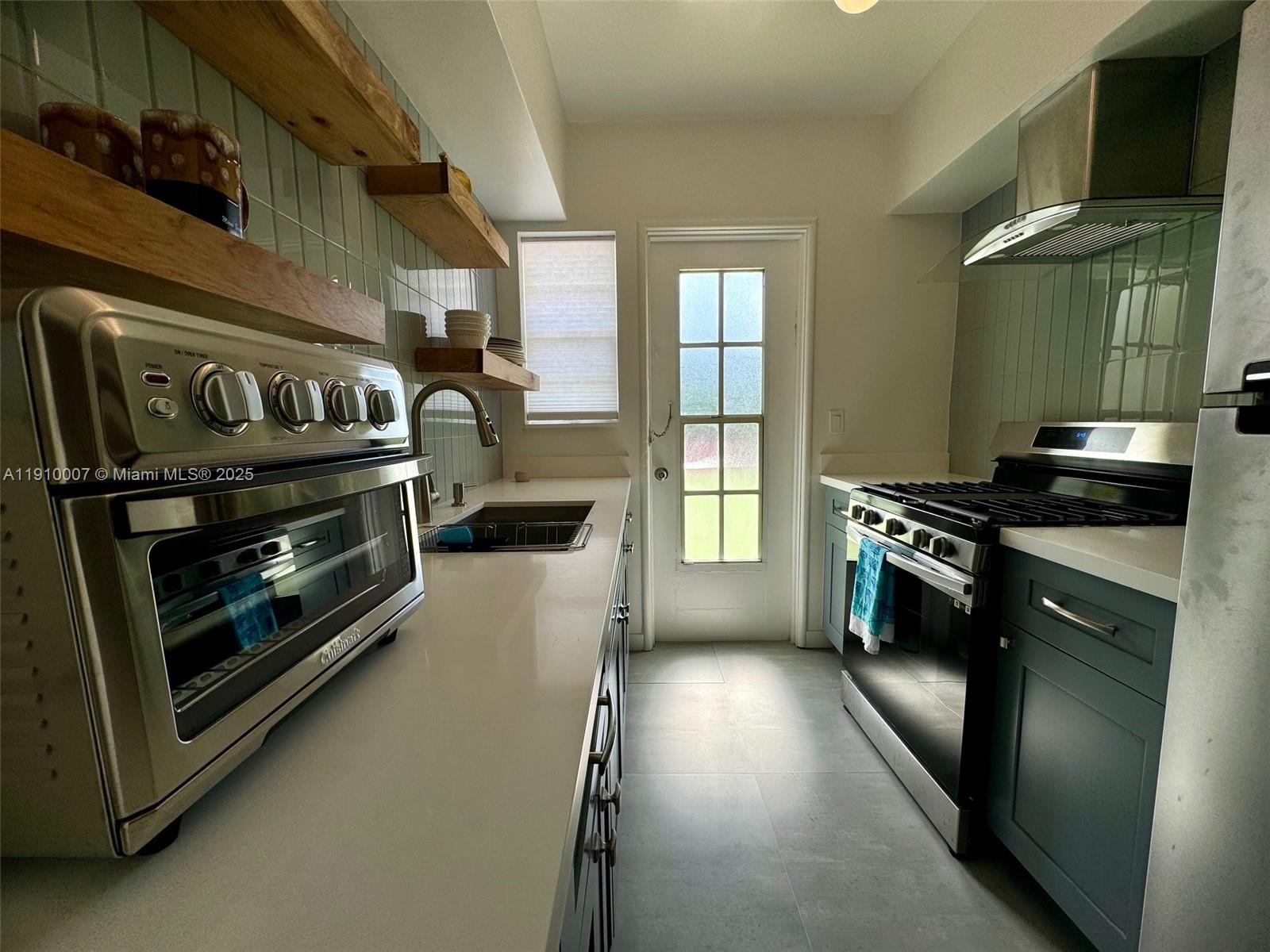 BAY VIEW CONDO - Residential Lease