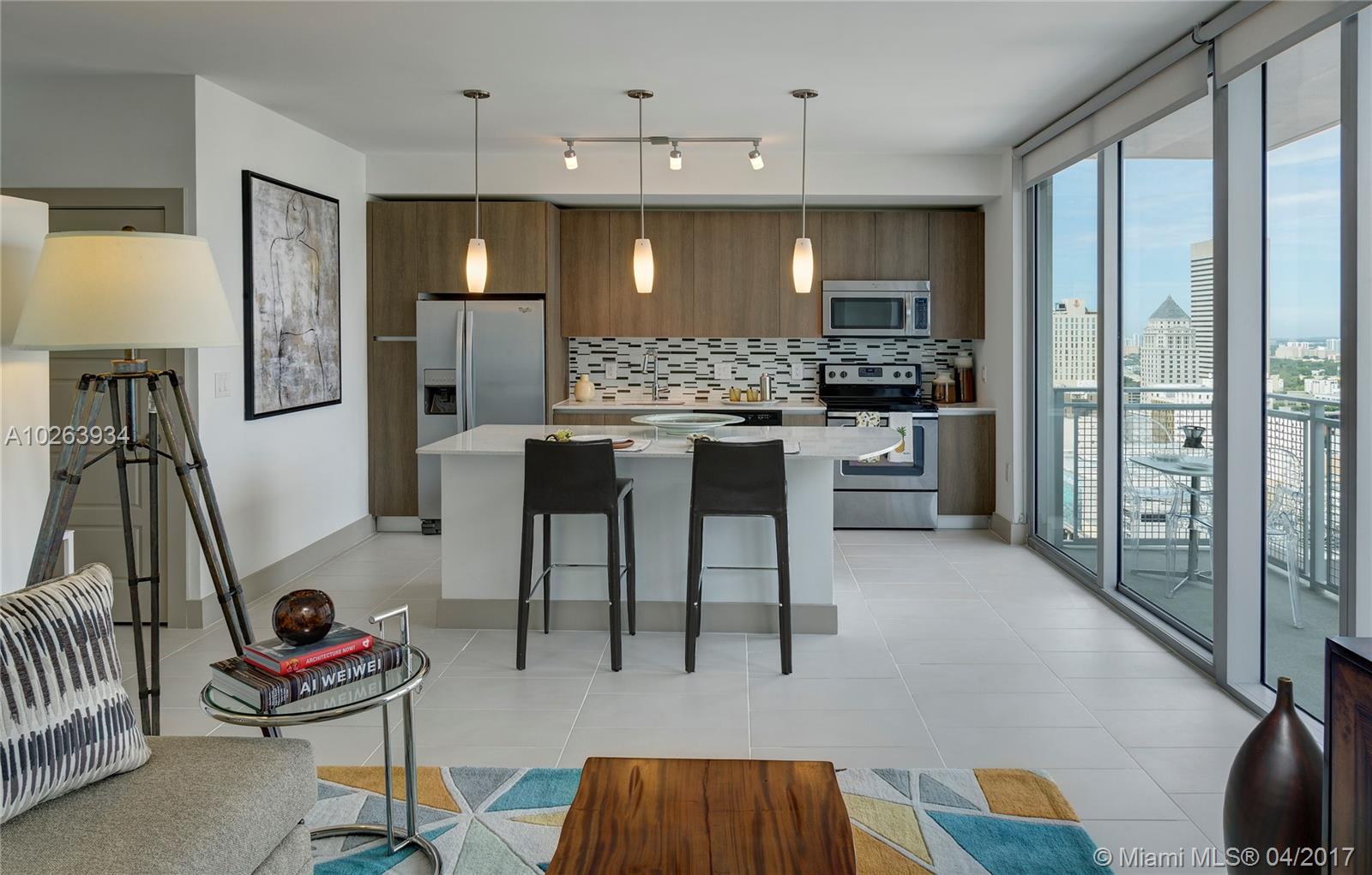 Monarc at Met 3 - Residential Lease