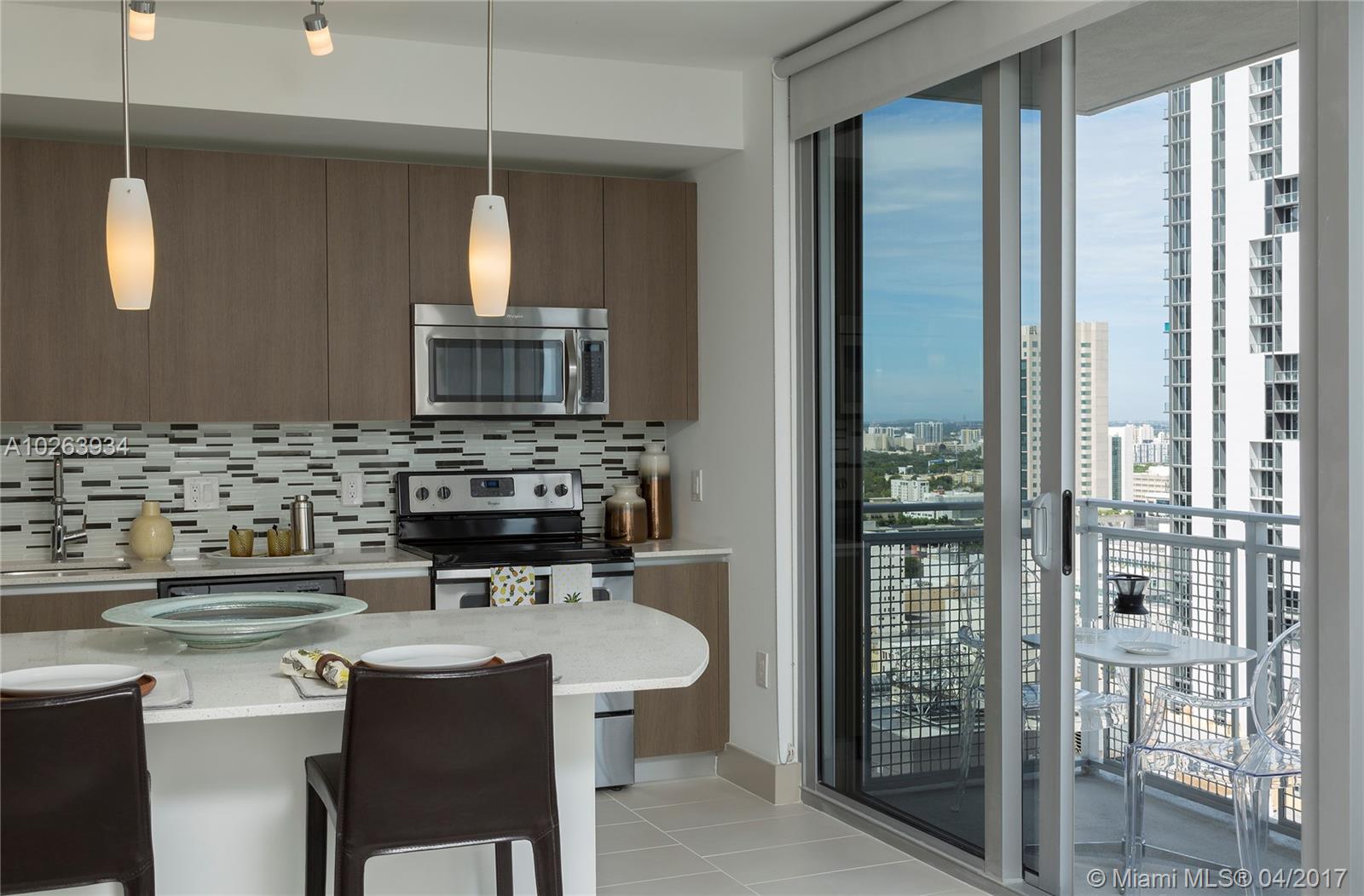 Monarc at Met 3 - Residential Lease