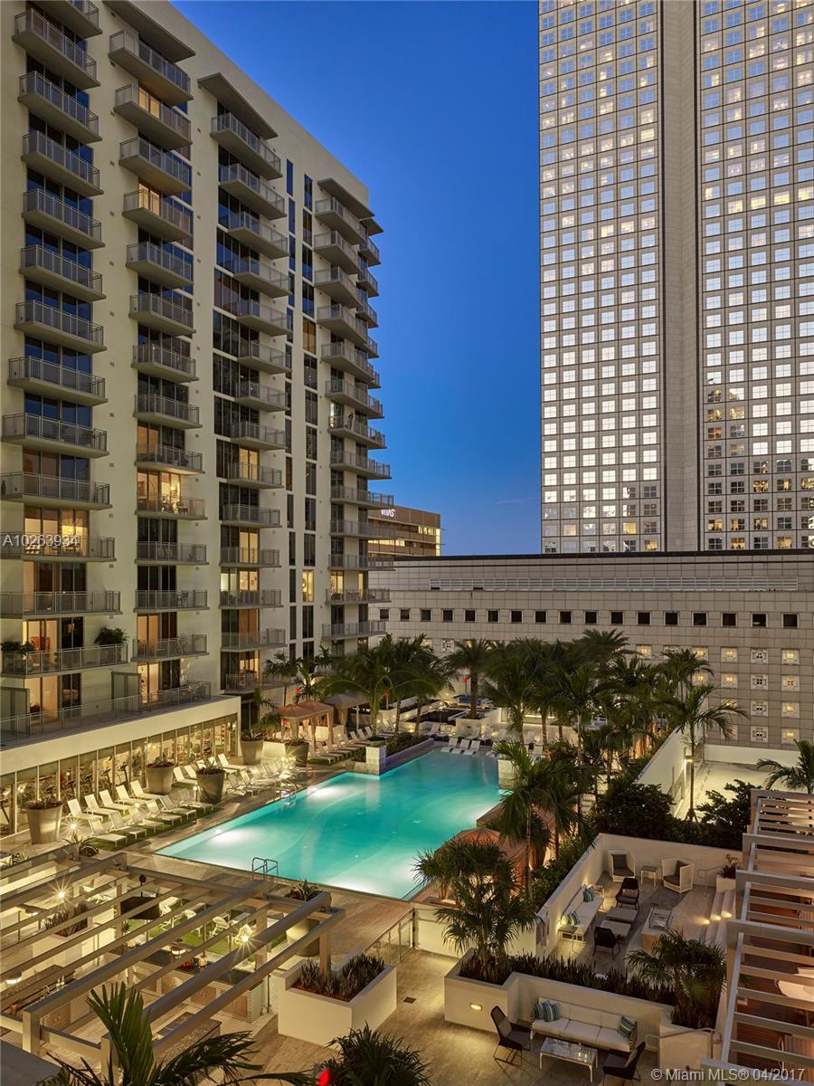 Monarc at Met 3 - Residential Lease