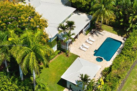 A home in Pinecrest