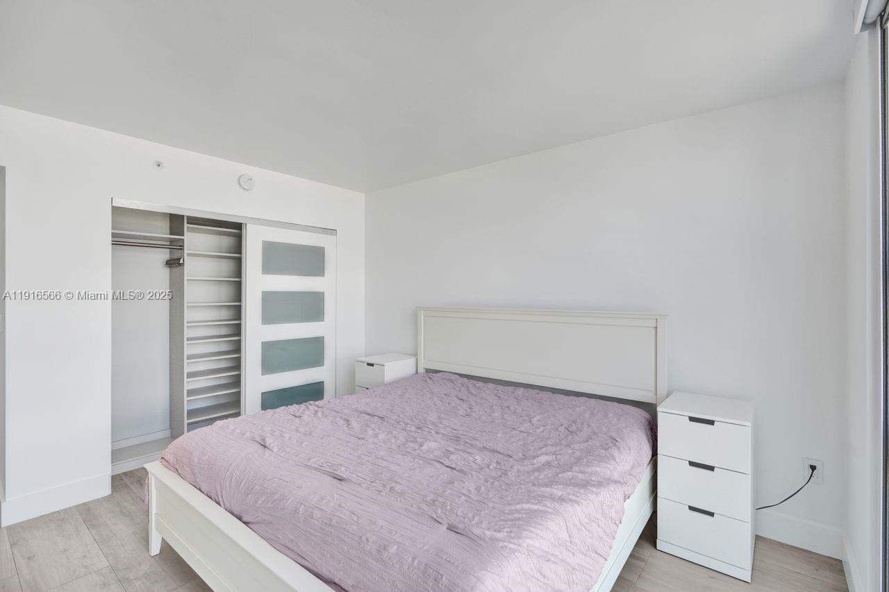 YACHT CLUB AT PORTOFINO - Residential