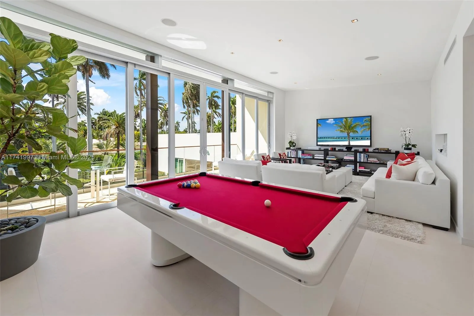 Miami Beach, Florida 33141, United States, 9 Bedrooms Bedrooms, ,14 BathroomsBathrooms,Residential,Active,783