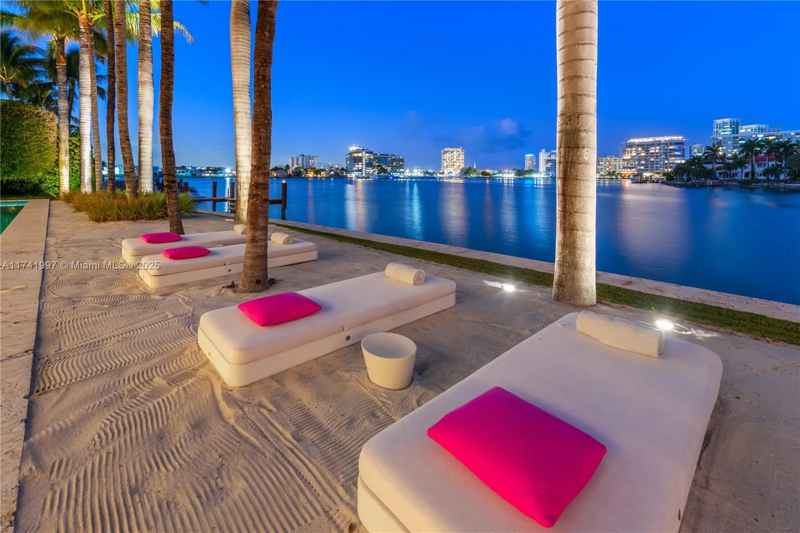 Miami Beach, Florida 33141, United States, 9 Bedrooms Bedrooms, ,14 BathroomsBathrooms,Residential,Active,783