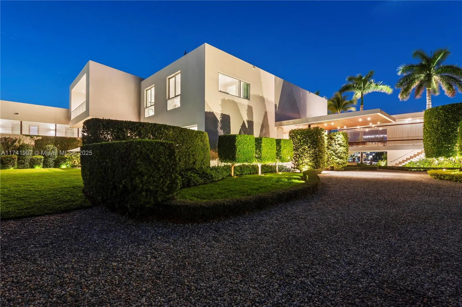 Miami Beach, Florida 33141, United States, 9 Bedrooms Bedrooms, ,14 BathroomsBathrooms,Residential,Active,783