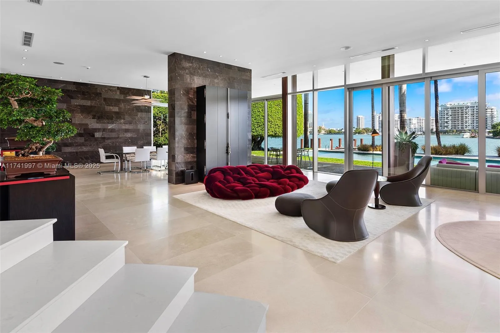 Miami Beach, Florida 33141, United States, 9 Bedrooms Bedrooms, ,14 BathroomsBathrooms,Residential,Active,783
