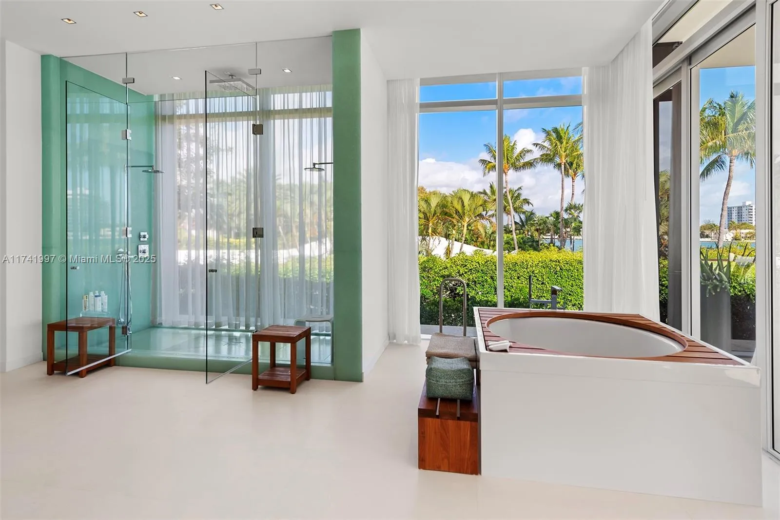 Miami Beach, Florida 33141, United States, 9 Bedrooms Bedrooms, ,14 BathroomsBathrooms,Residential,Active,783