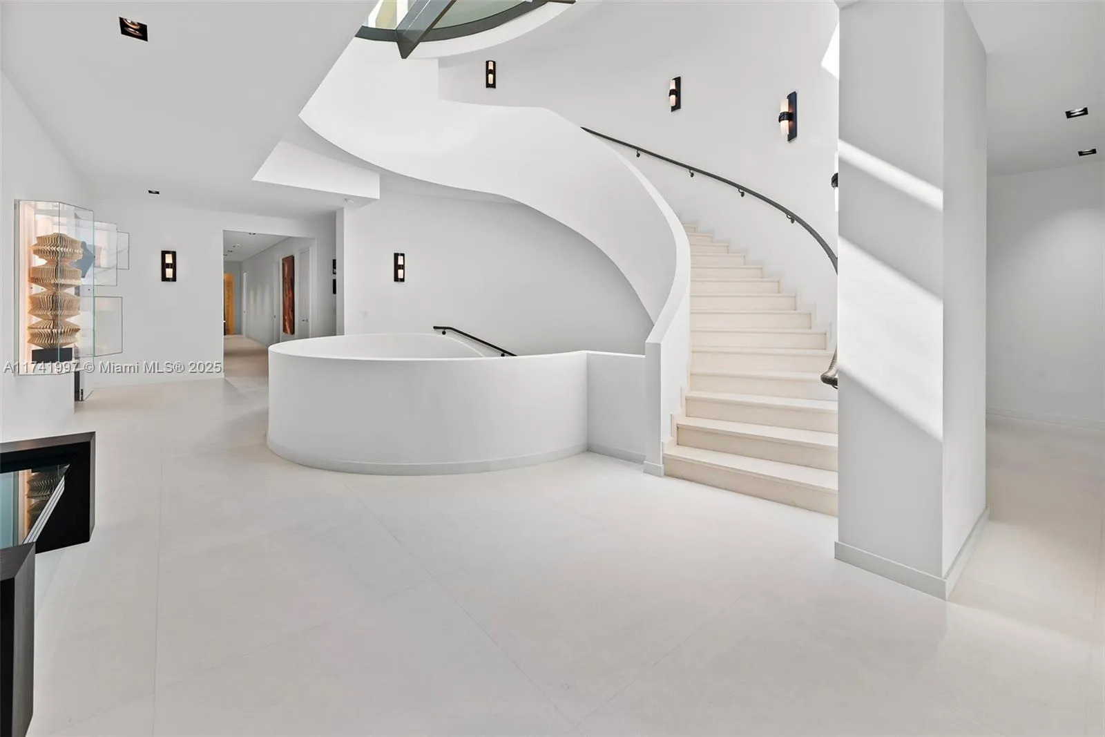 Miami Beach, Florida 33141, United States, 9 Bedrooms Bedrooms, ,14 BathroomsBathrooms,Residential,Active,783