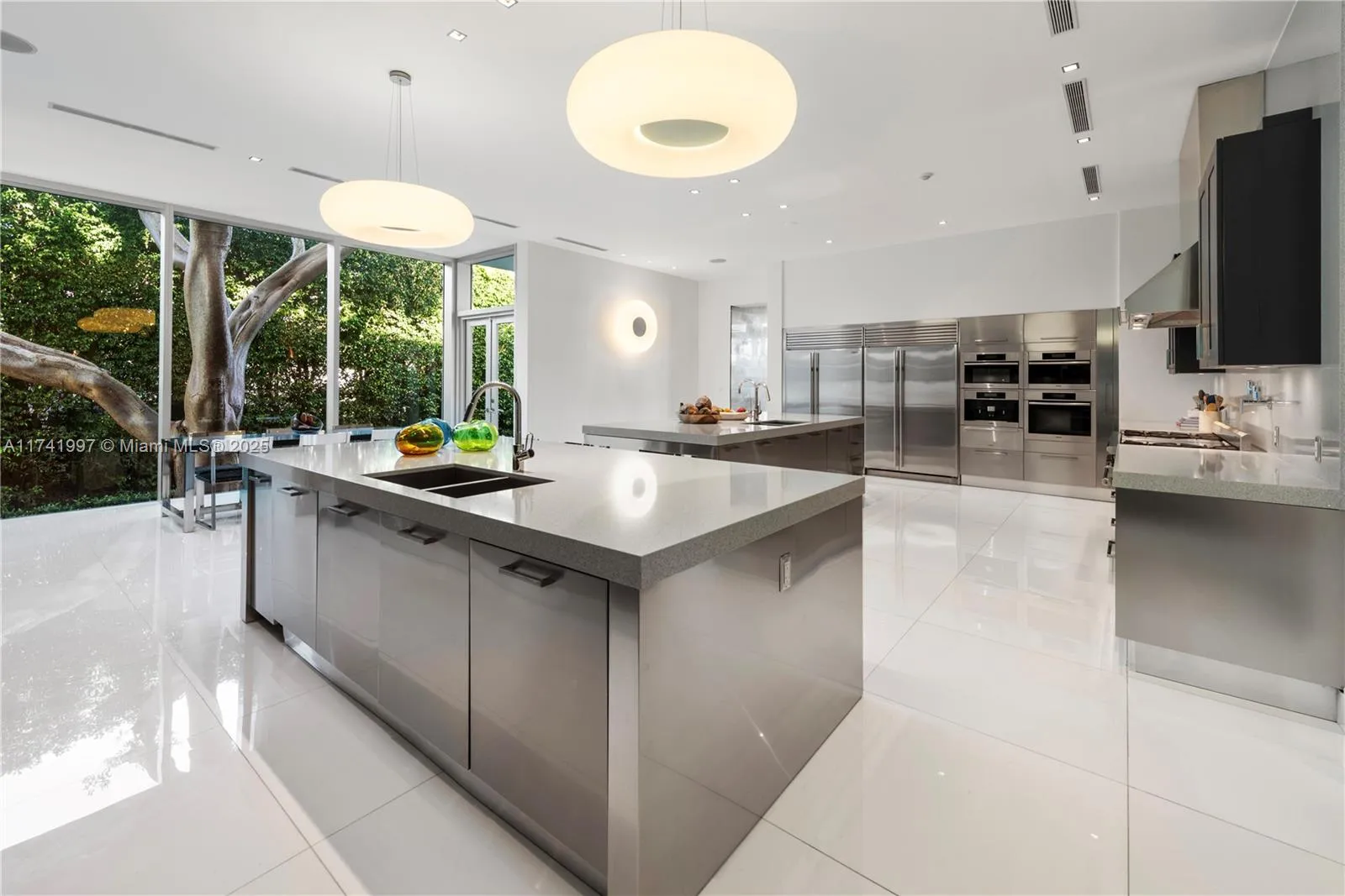 Miami Beach, Florida 33141, United States, 9 Bedrooms Bedrooms, ,14 BathroomsBathrooms,Residential,Active,783