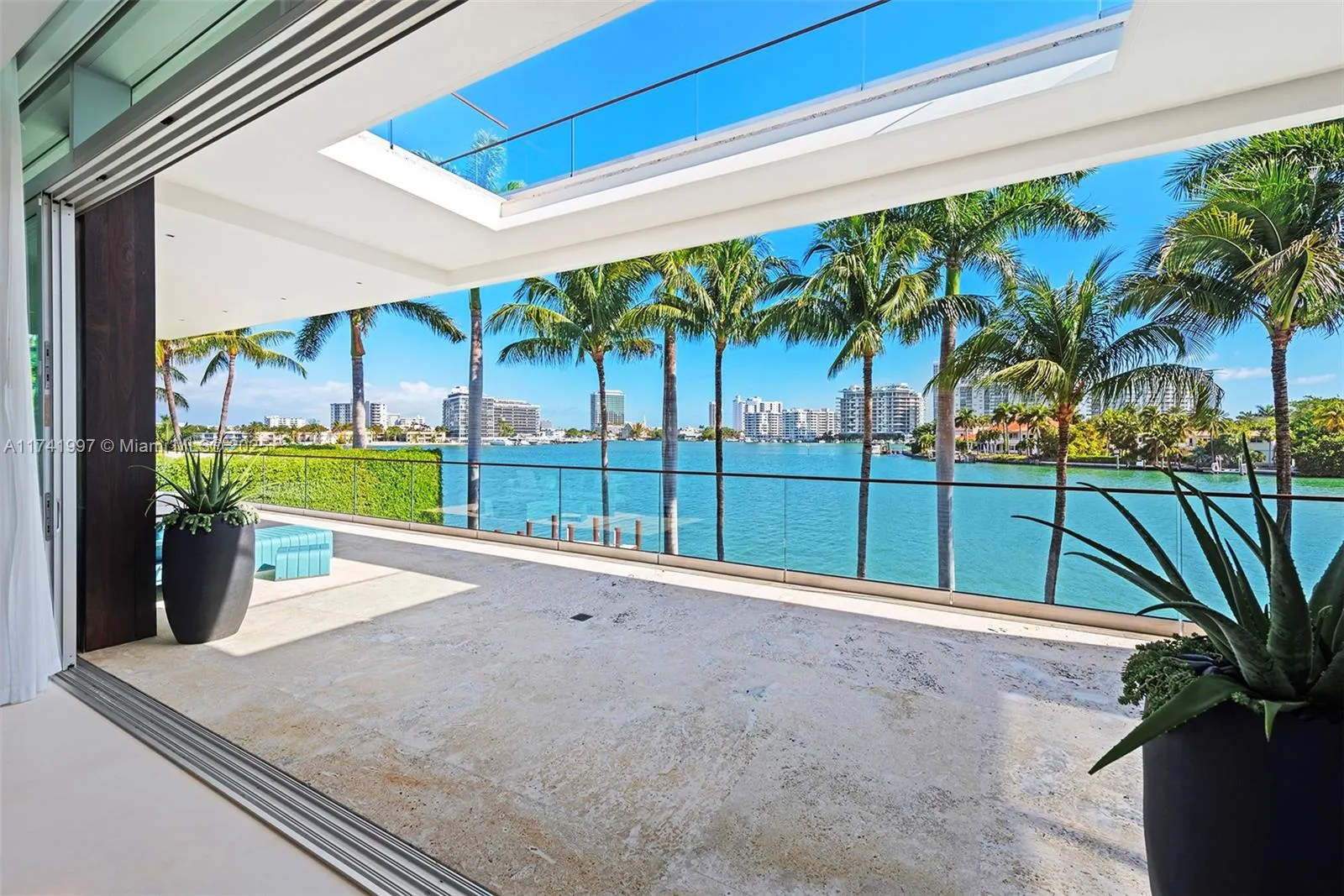 Miami Beach, Florida 33141, United States, 9 Bedrooms Bedrooms, ,14 BathroomsBathrooms,Residential,Active,783