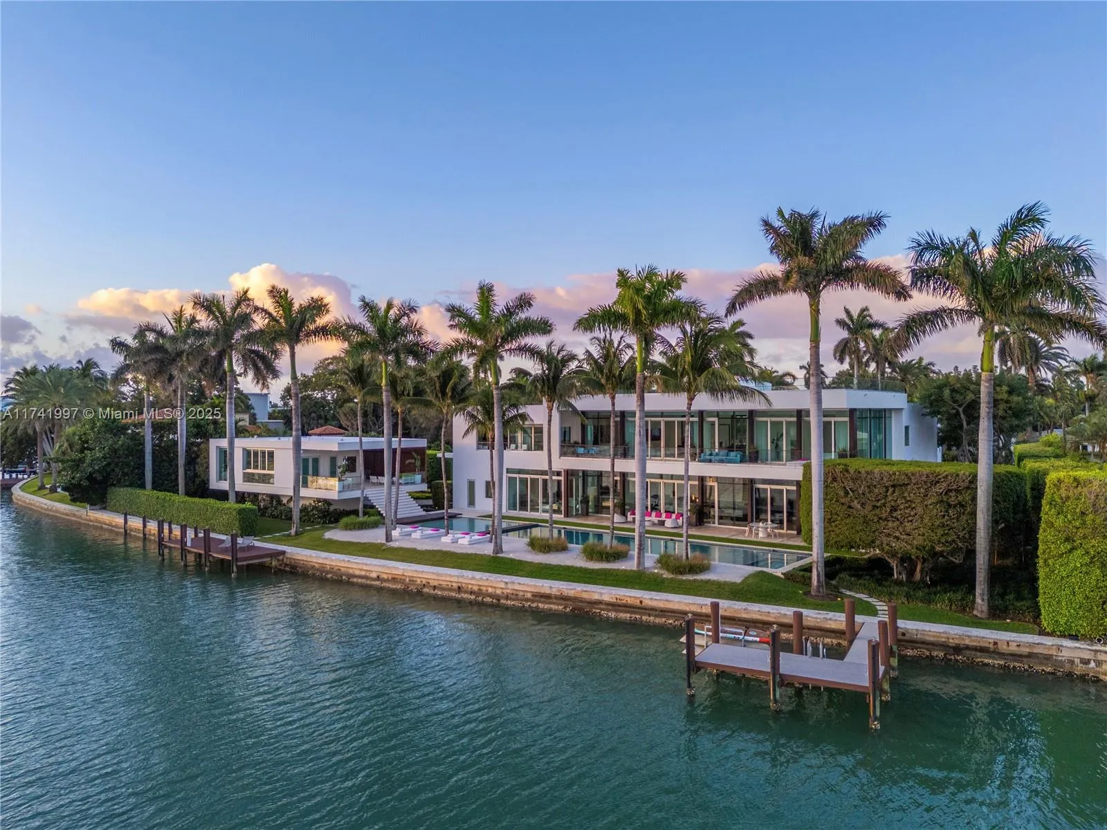 Miami Beach, Florida 33141, United States, 9 Bedrooms Bedrooms, ,14 BathroomsBathrooms,Residential,Active,783