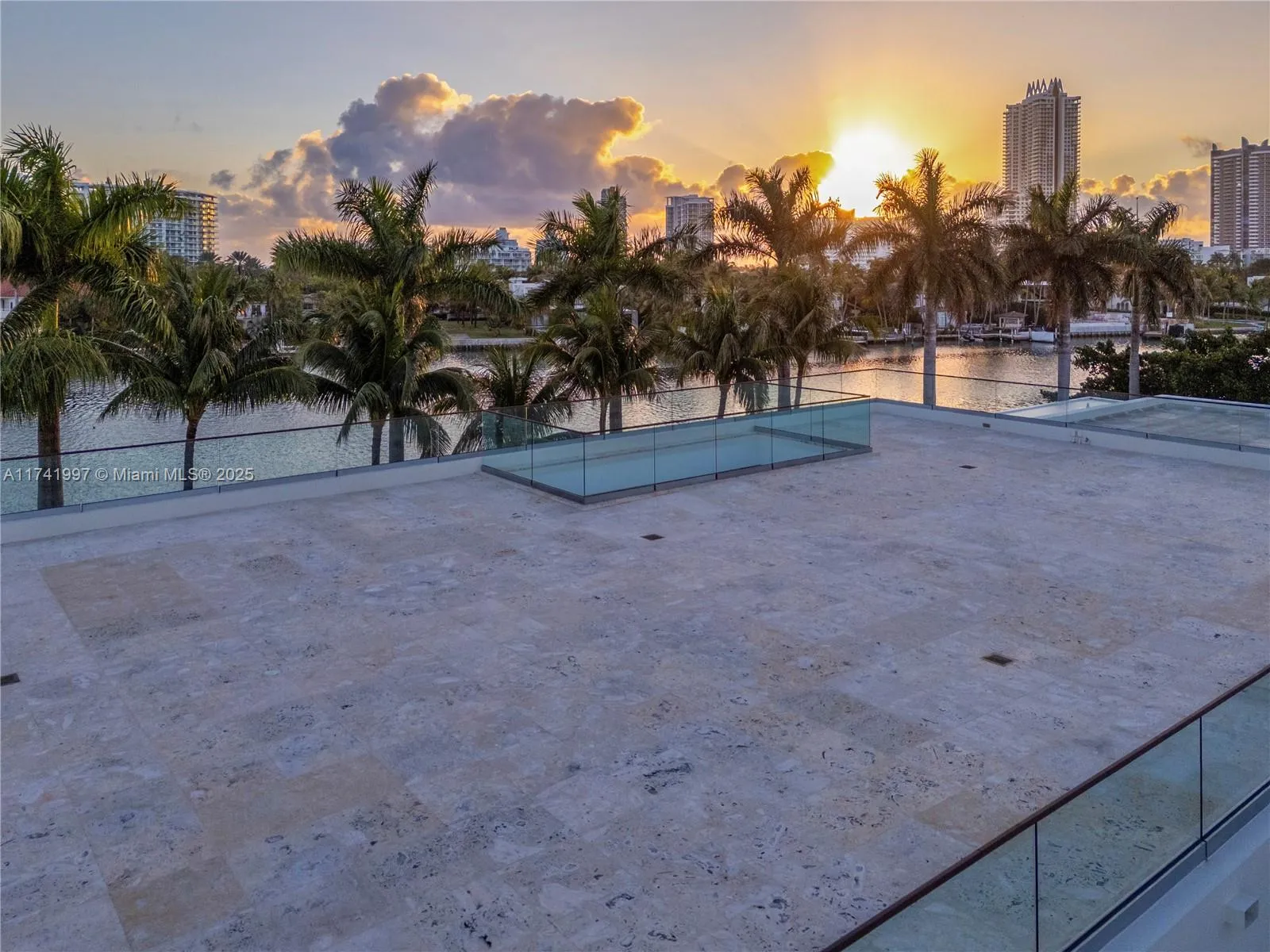 Miami Beach, Florida 33141, United States, 9 Bedrooms Bedrooms, ,14 BathroomsBathrooms,Residential,Active,783