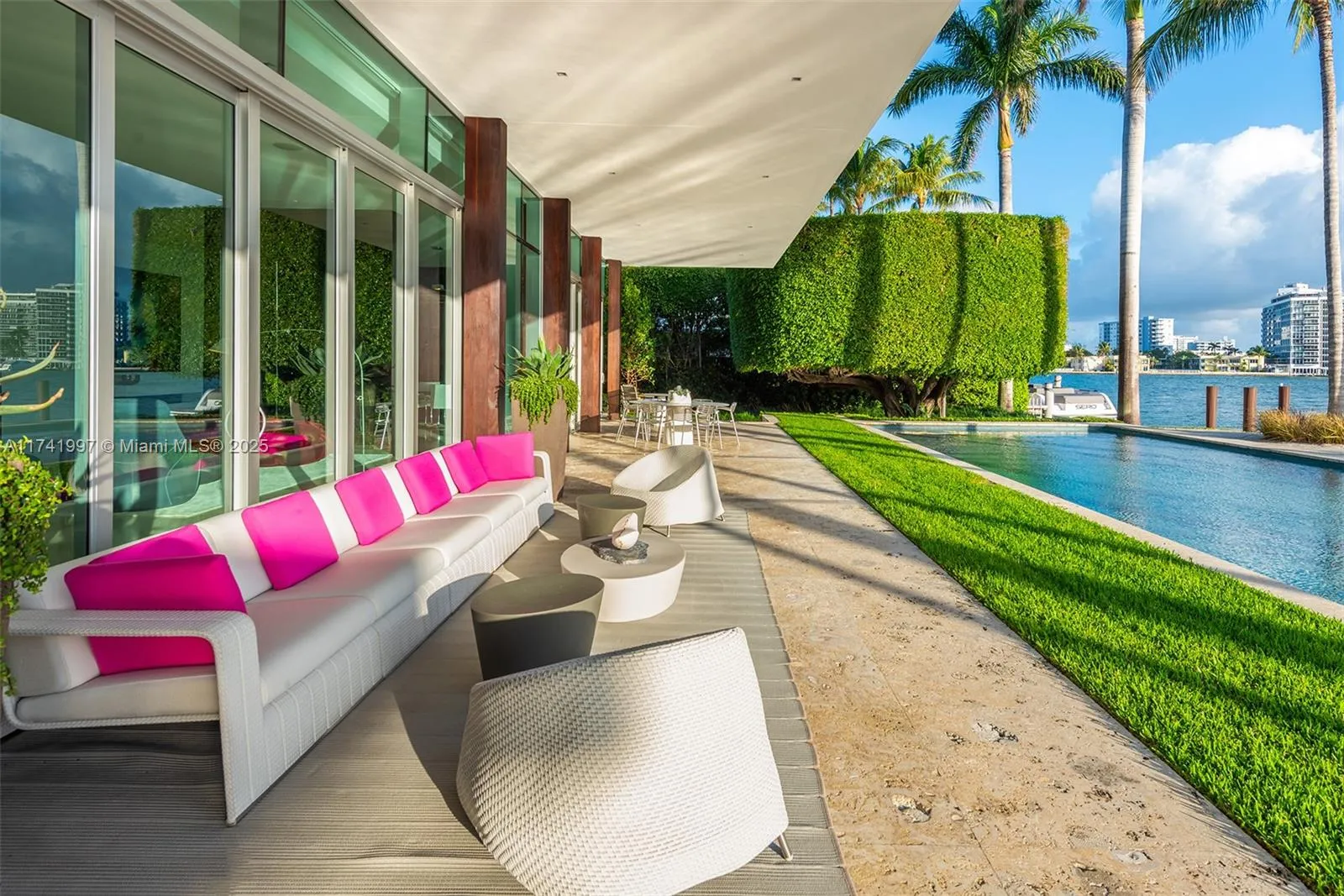 Miami Beach, Florida 33141, United States, 9 Bedrooms Bedrooms, ,14 BathroomsBathrooms,Residential,Active,783