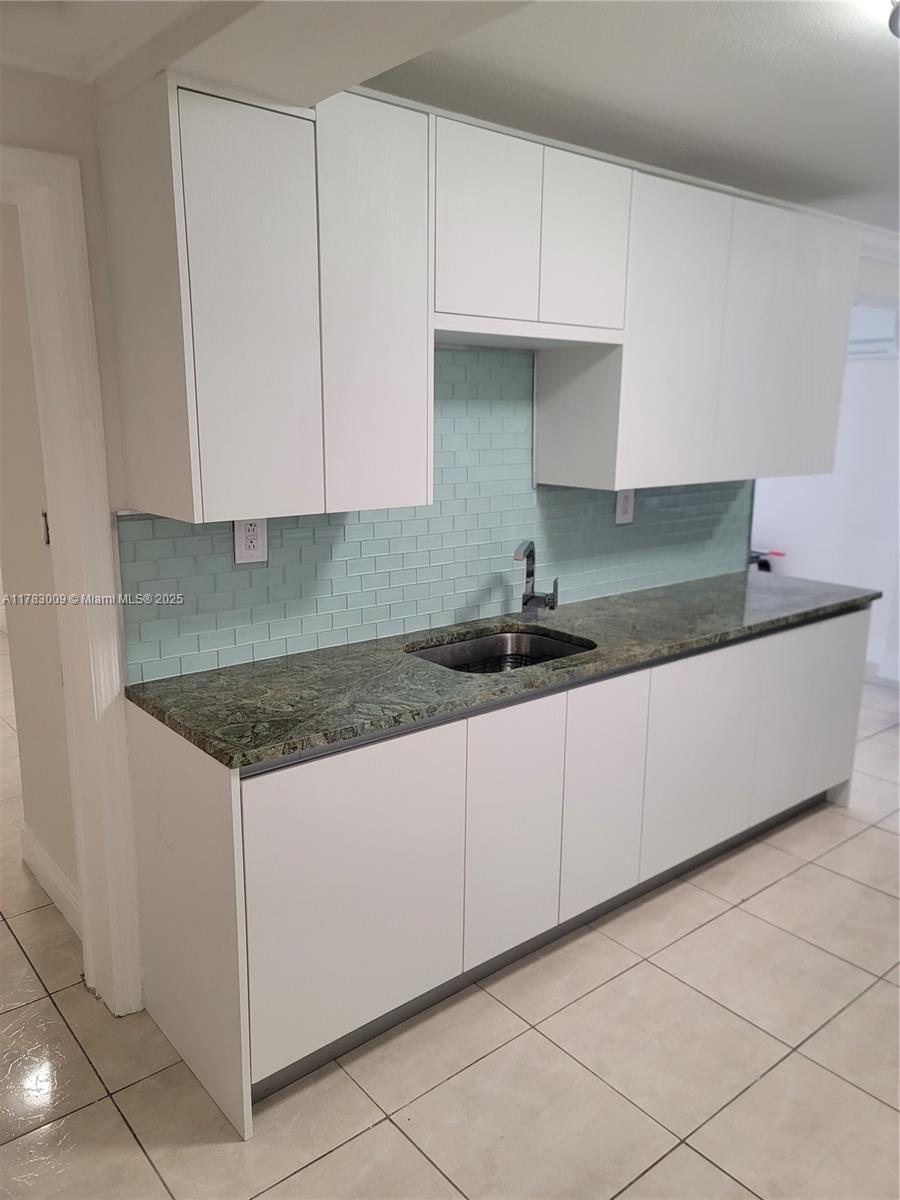 651 SW 66th Ave 2