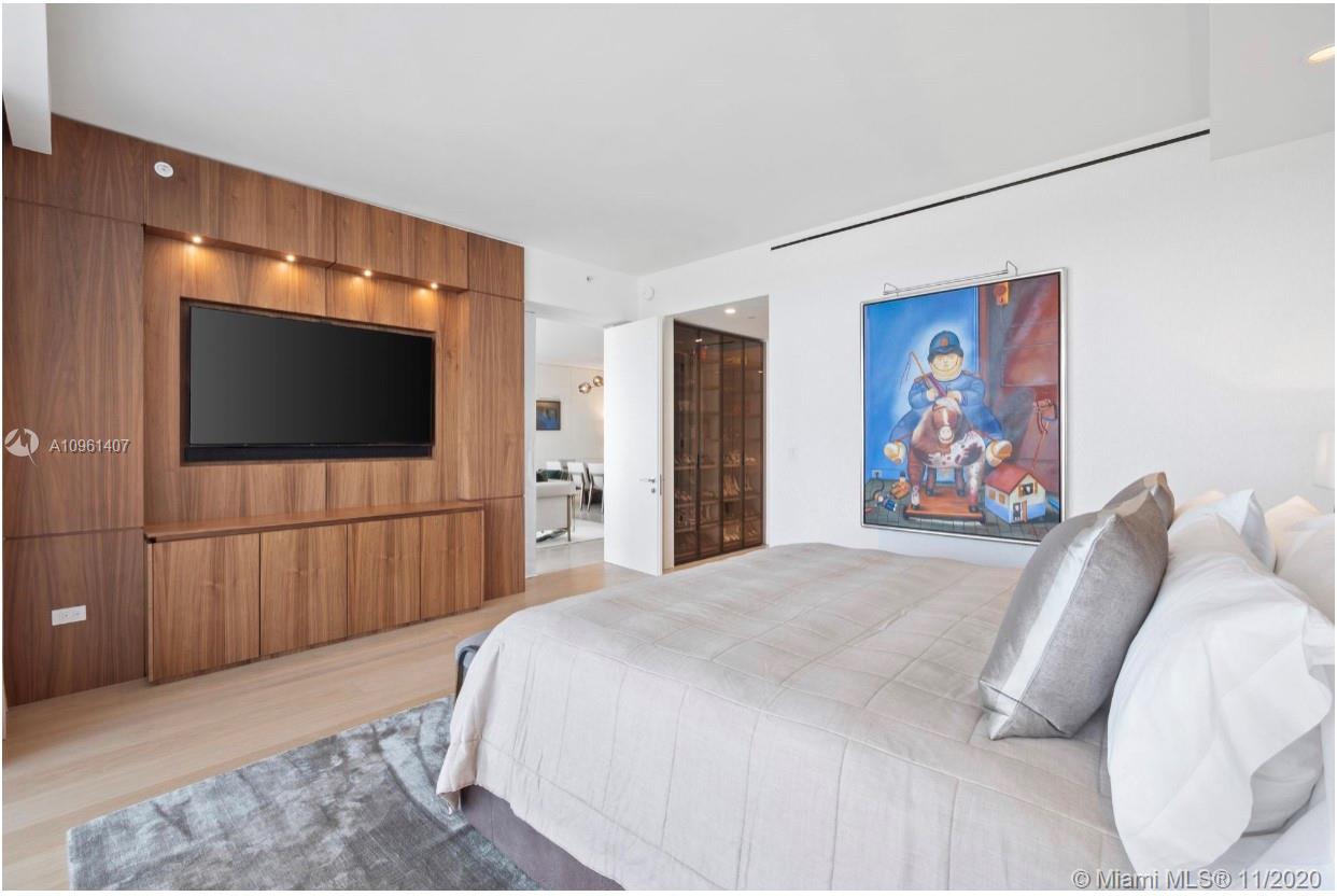 SURF CLUB CONDO - Residential