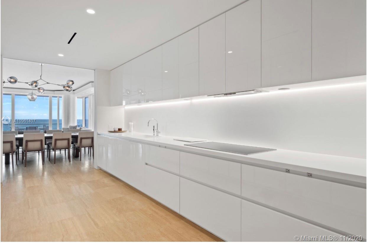 SURF CLUB CONDO - Residential