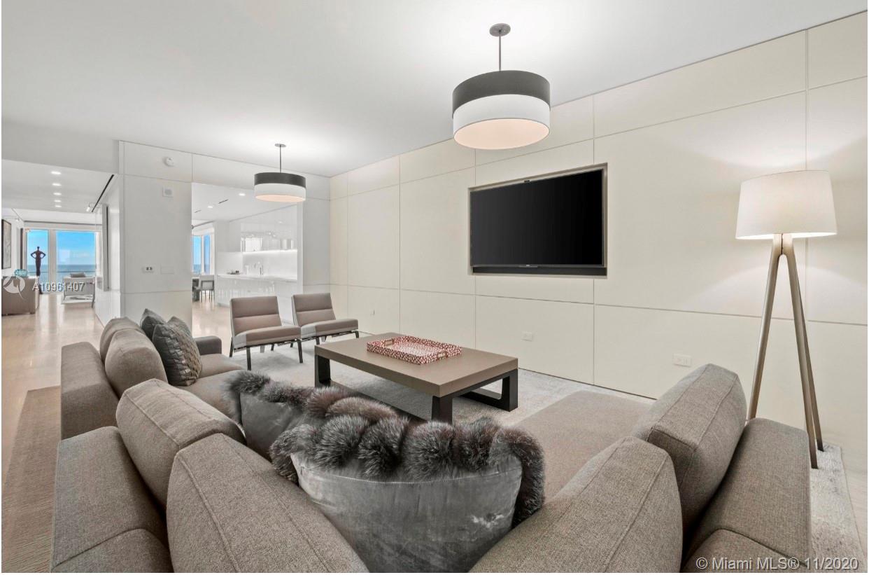 SURF CLUB CONDO - Residential