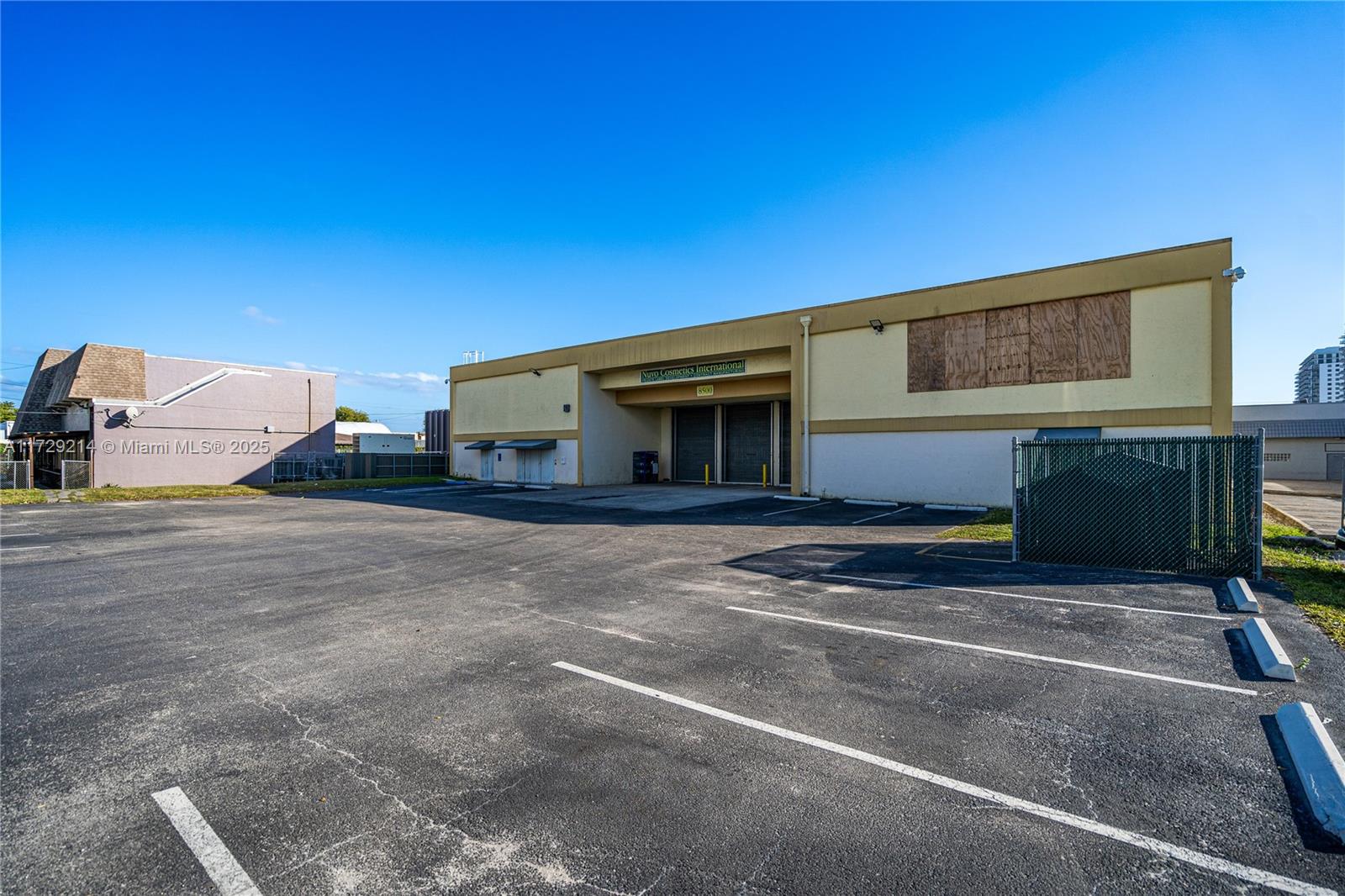 8500 NW 56th St