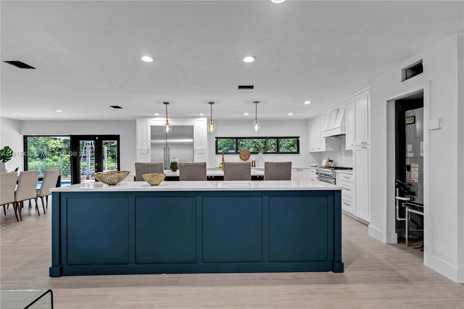 SPANISH VILLAS - Residential Lease