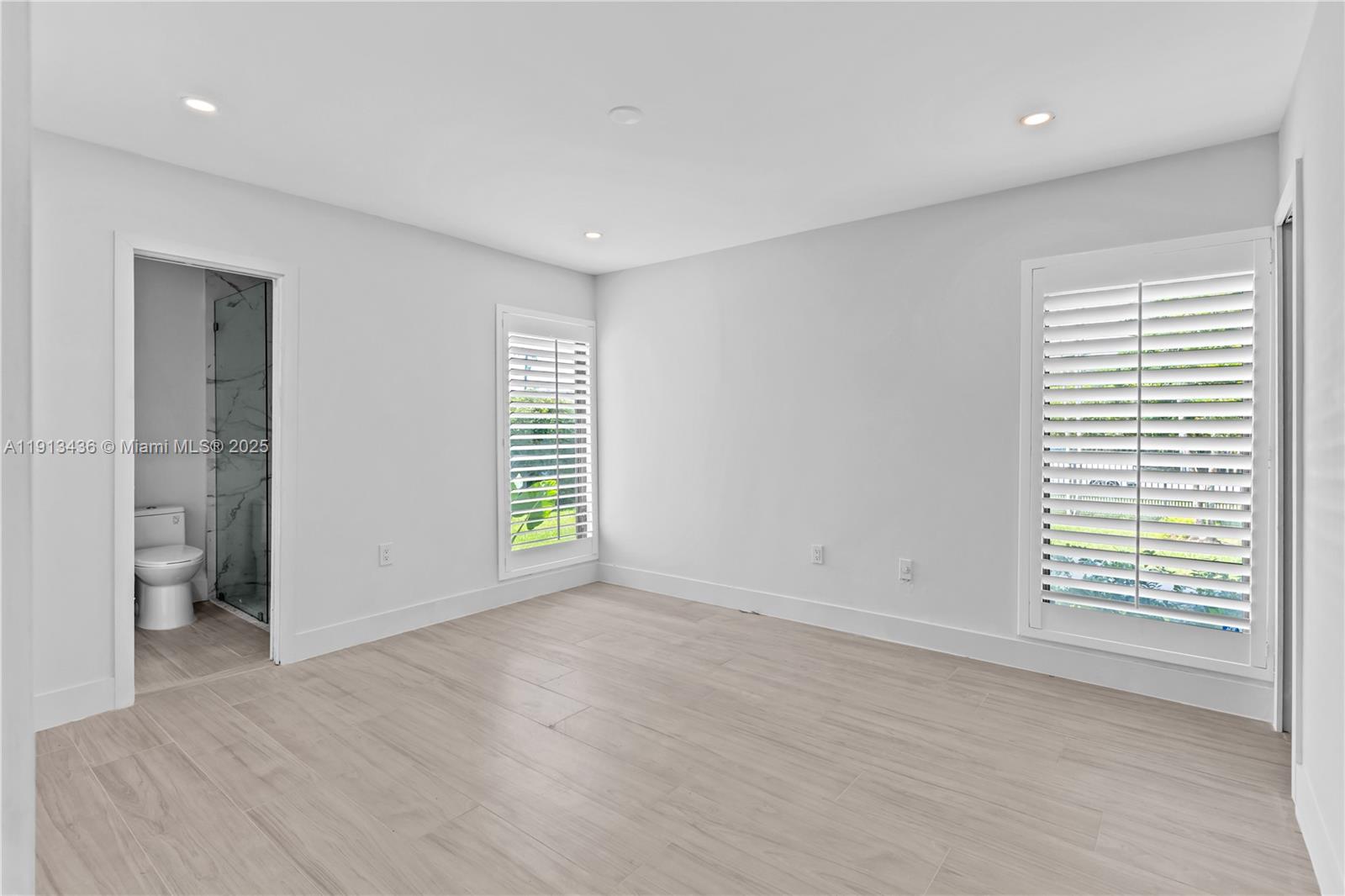 SPANISH VILLAS - Residential Lease