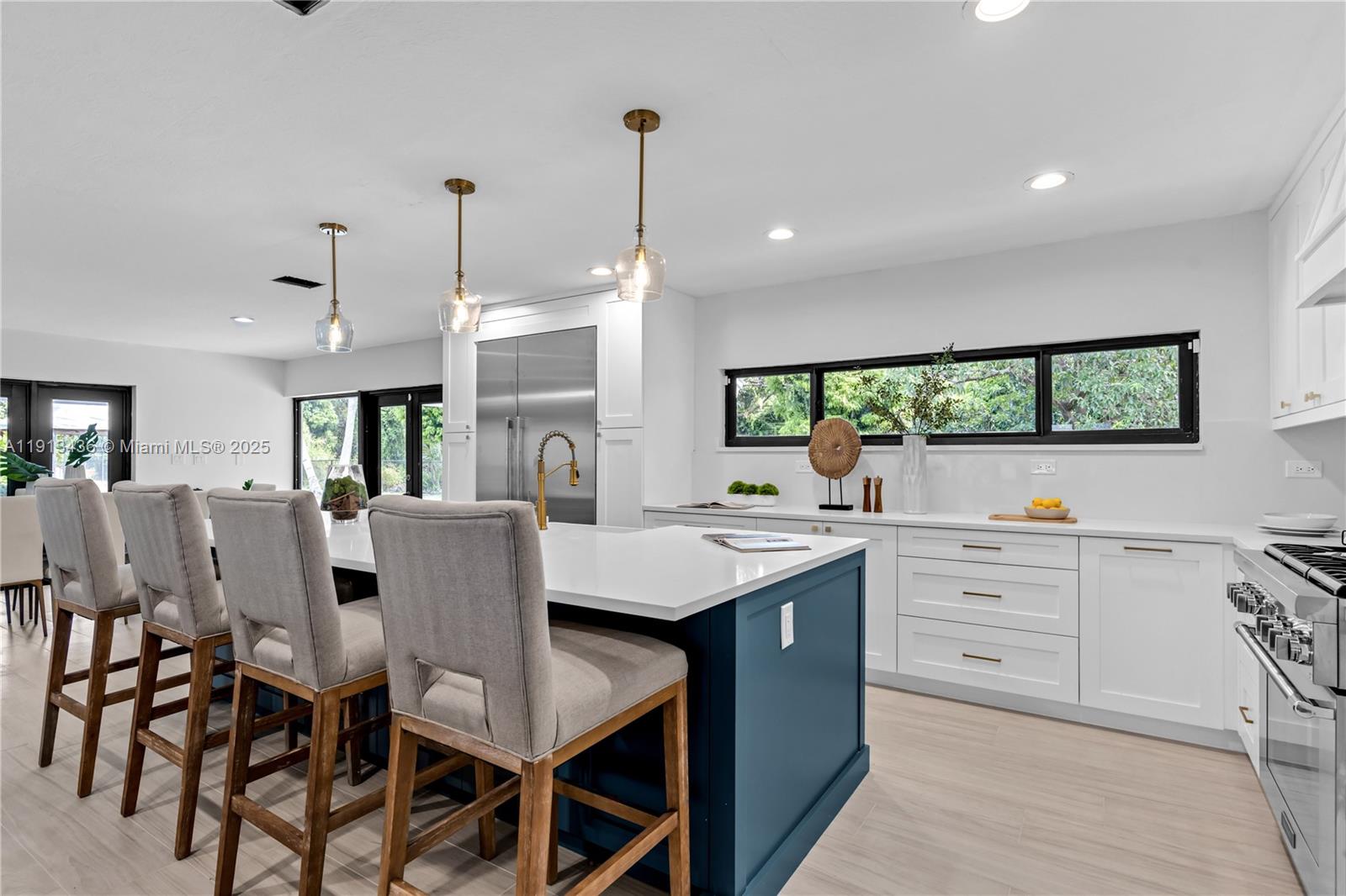 SPANISH VILLAS - Residential Lease