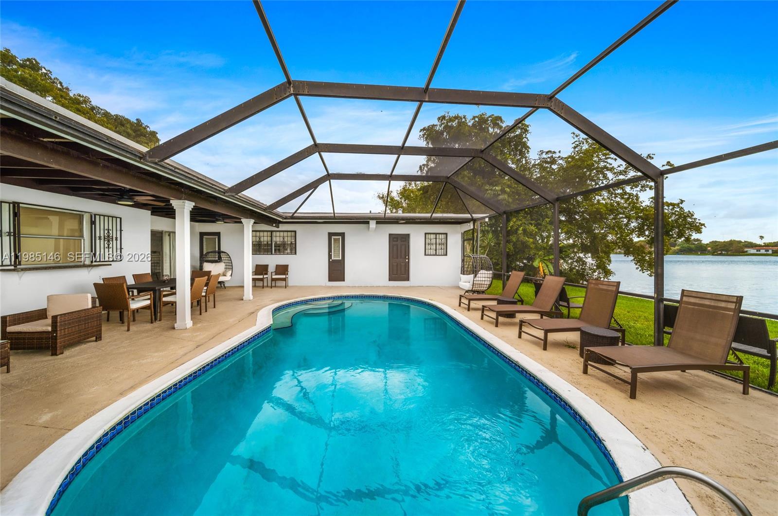 PASADENA LAKES - Residential