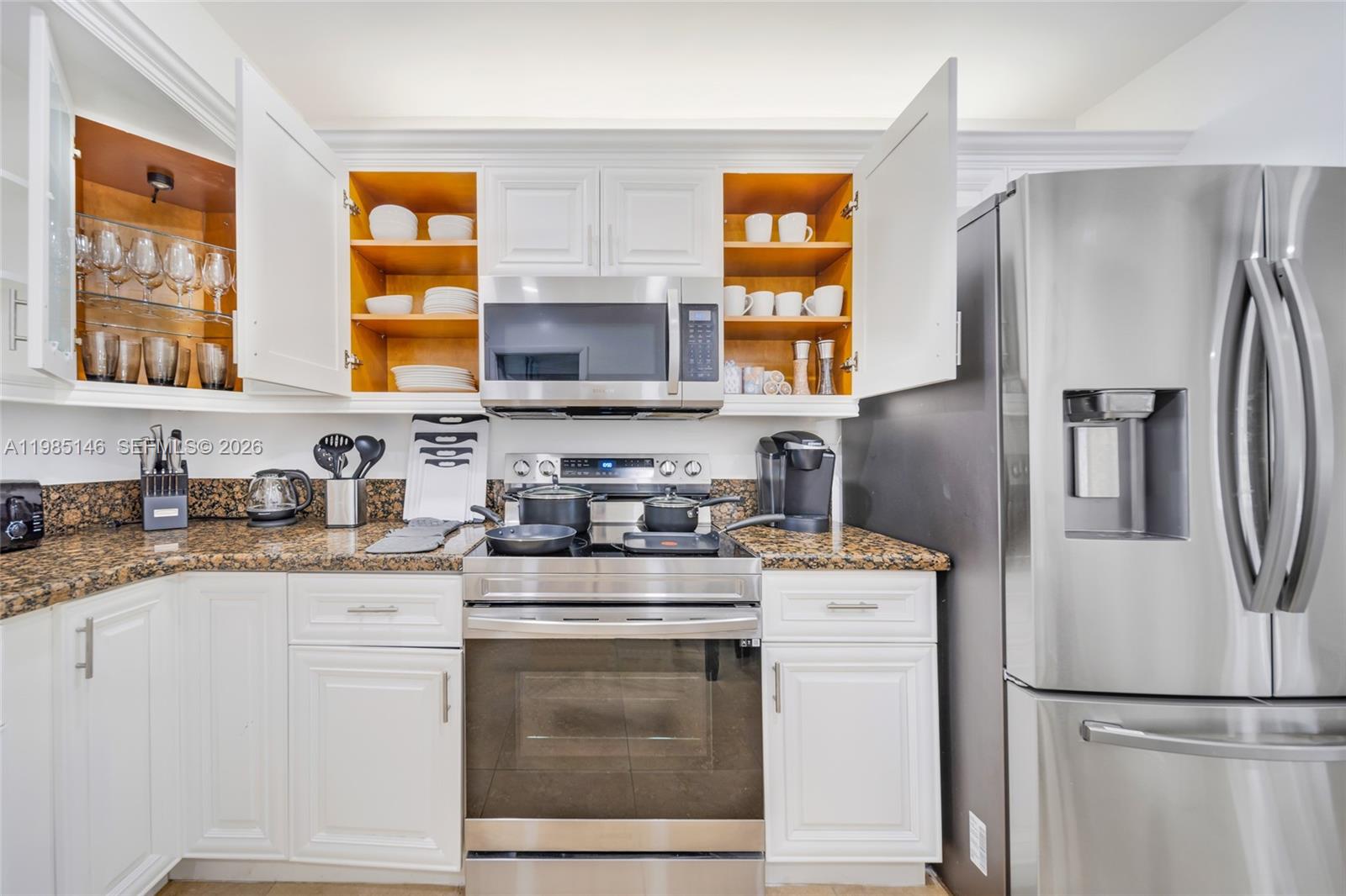 PASADENA LAKES - Residential