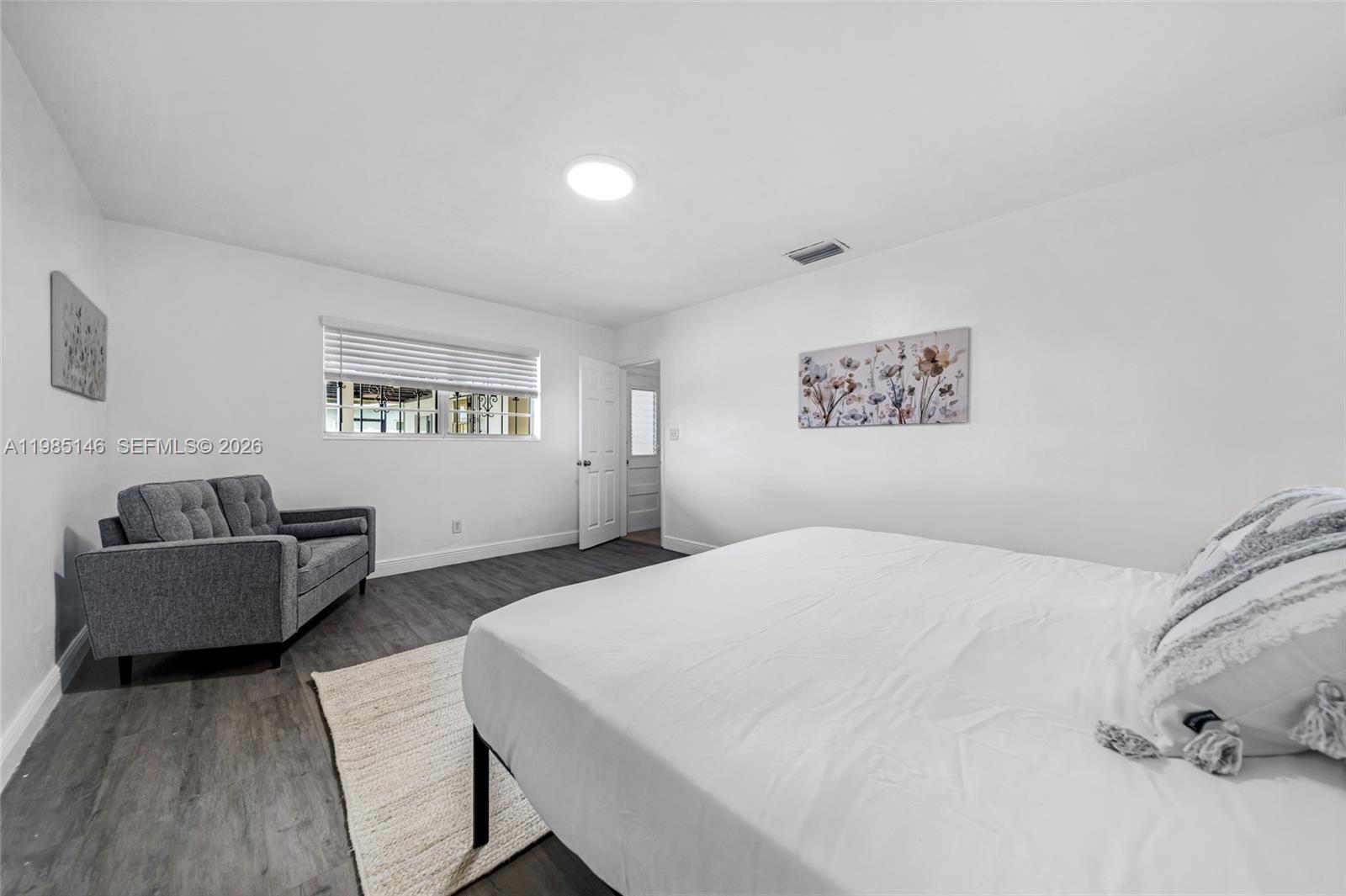 PASADENA LAKES - Residential