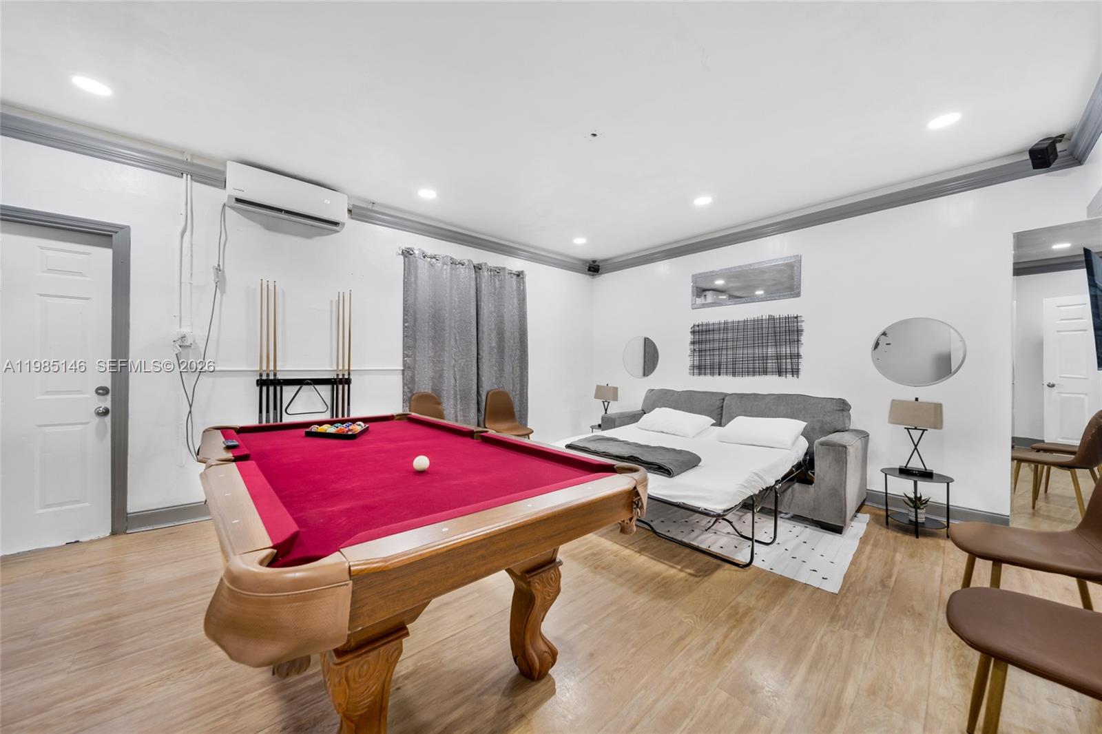 PASADENA LAKES - Residential