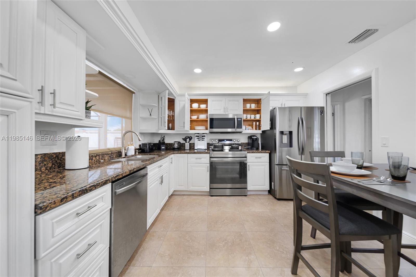 PASADENA LAKES - Residential