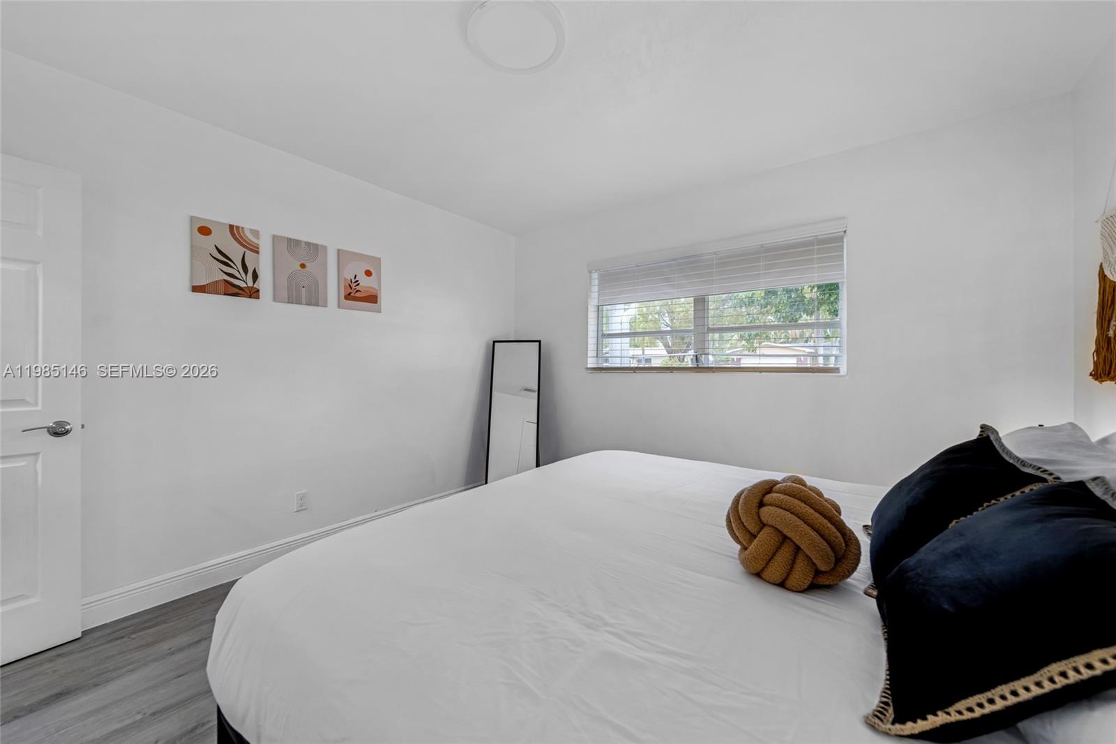 PASADENA LAKES - Residential