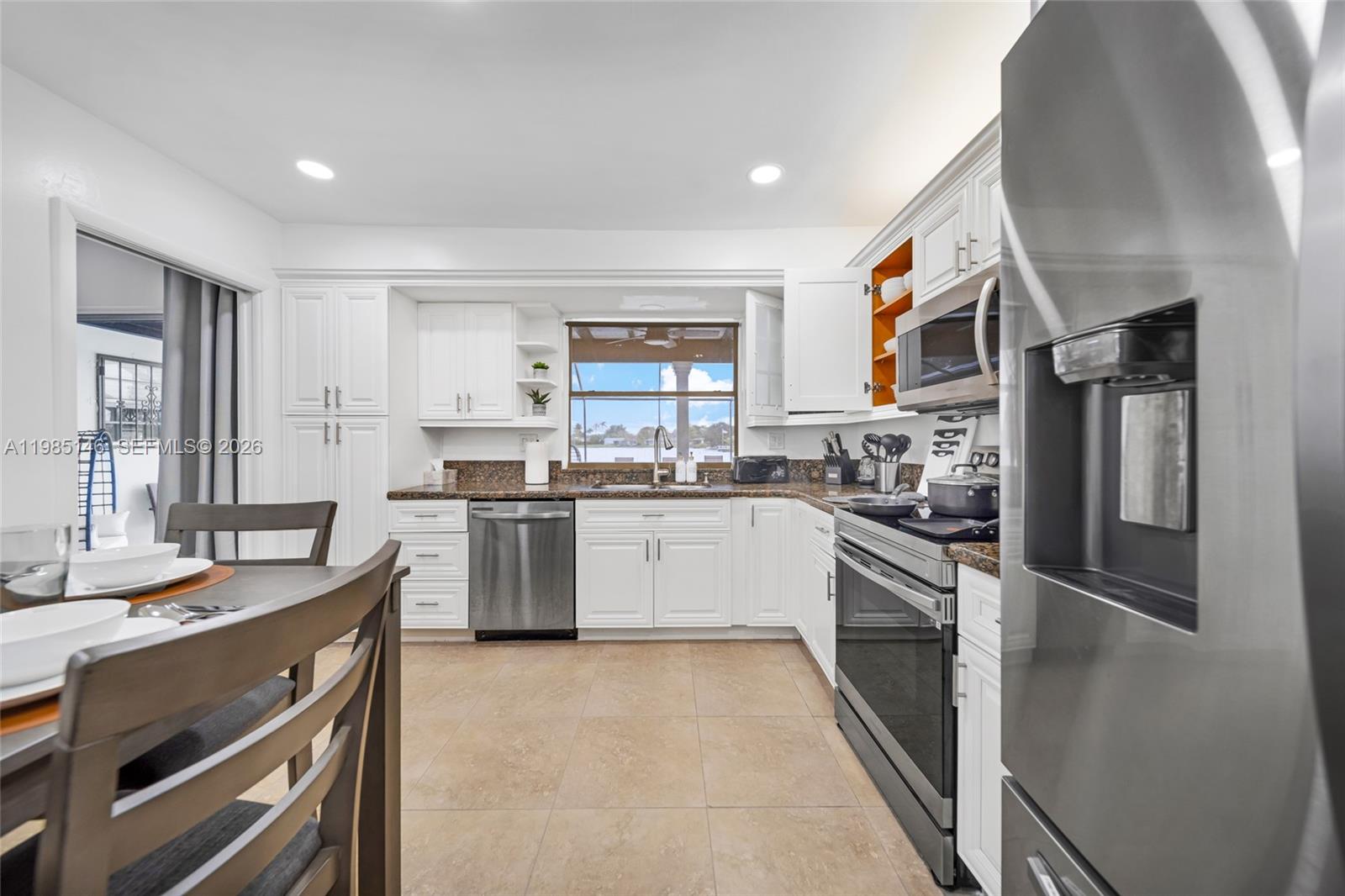 PASADENA LAKES - Residential