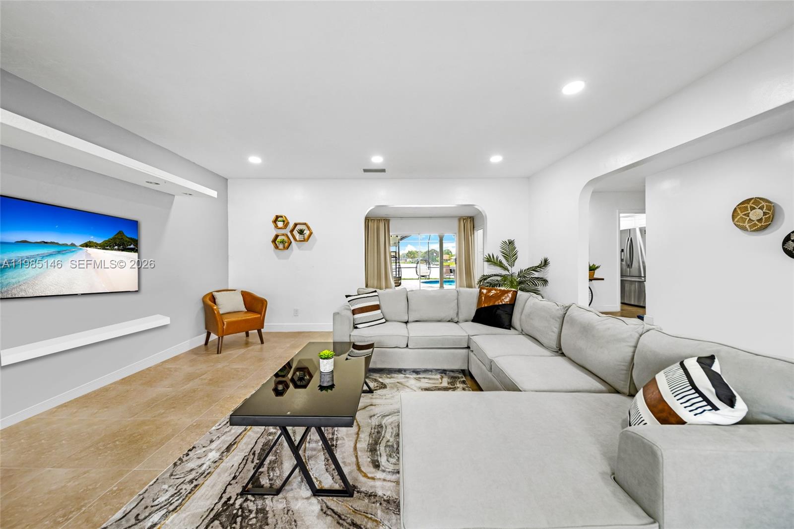 PASADENA LAKES - Residential