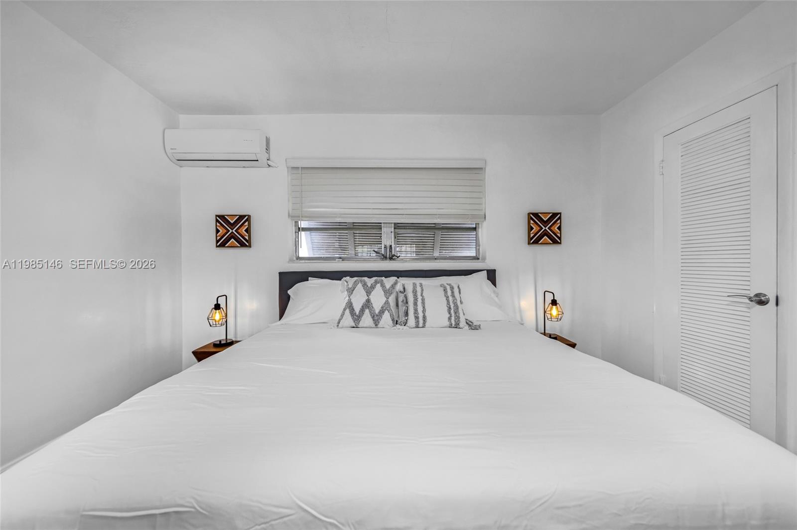 PASADENA LAKES - Residential