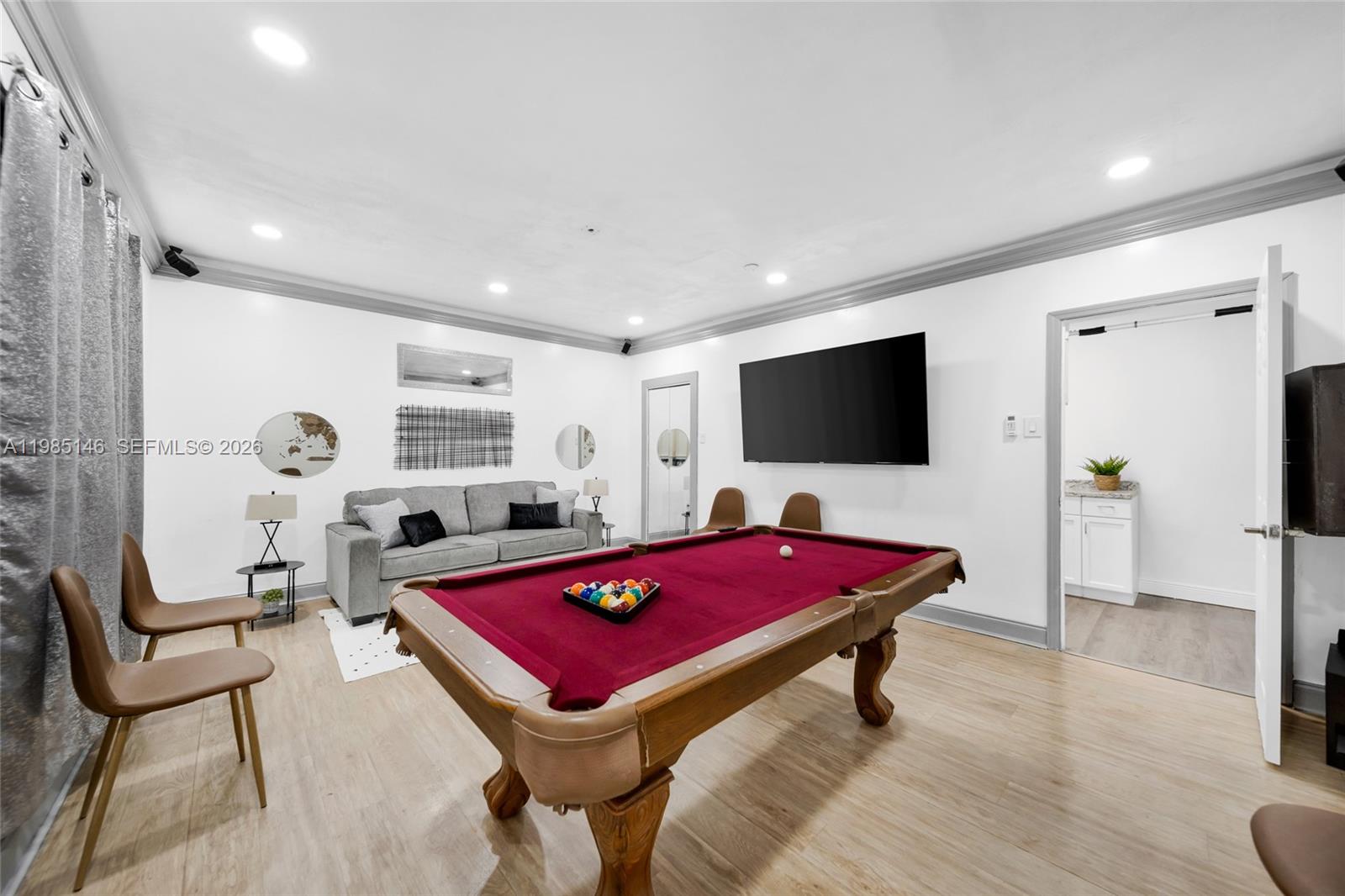 PASADENA LAKES - Residential