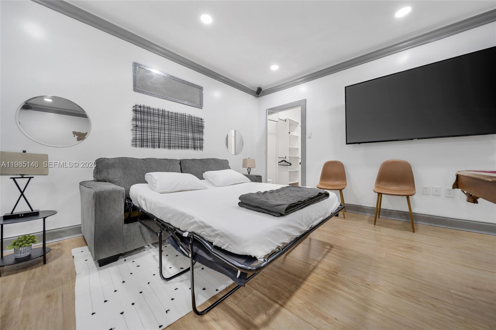 PASADENA LAKES - Residential