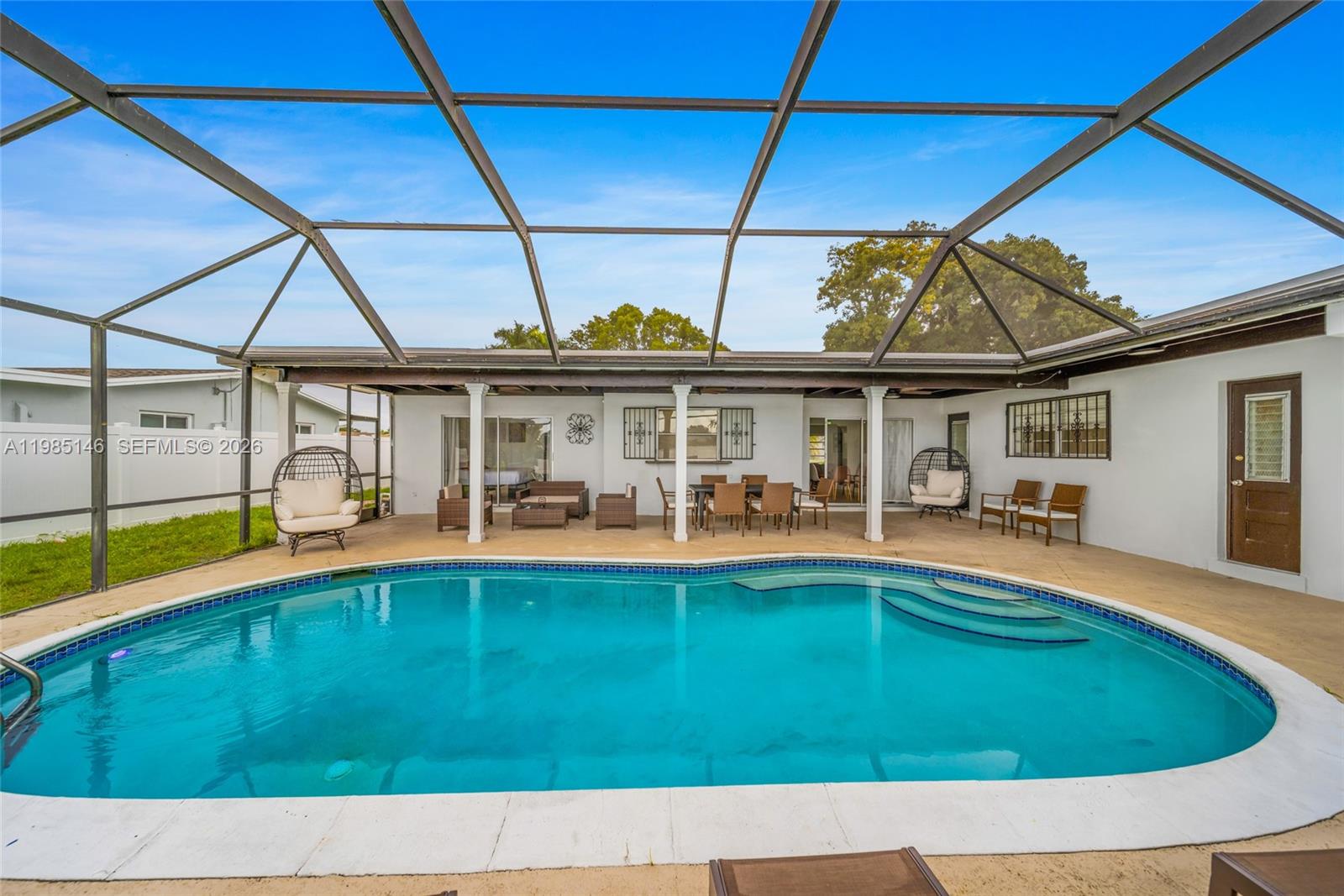 PASADENA LAKES - Residential