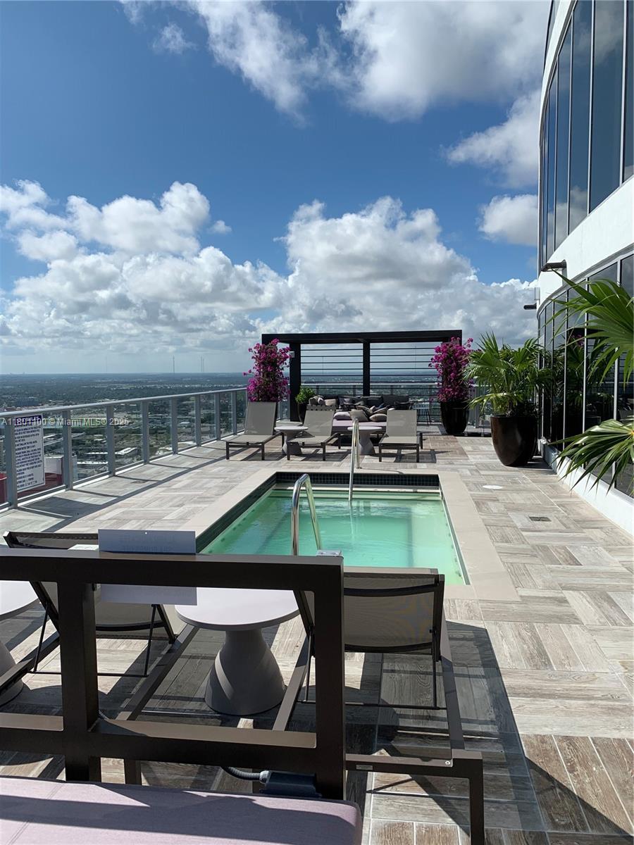 4010 SOUTH OCEAN CONDO HO - Residential