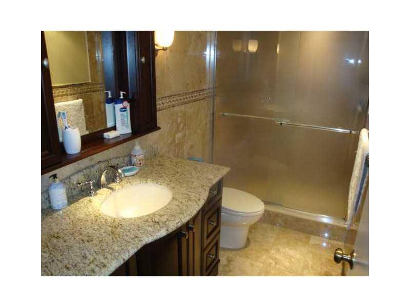 LA MER ESTATES WEST CONDO - Residential Lease