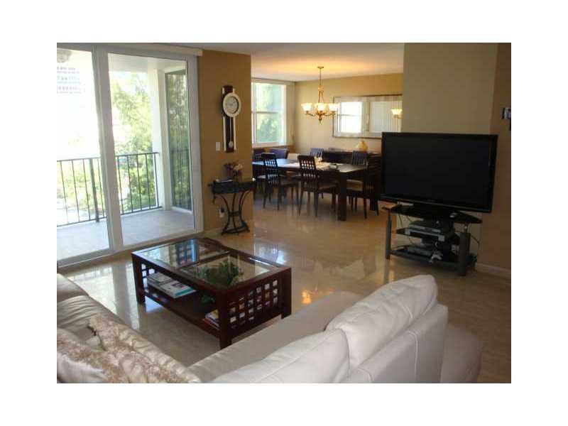 LA MER ESTATES WEST CONDO - Residential Lease