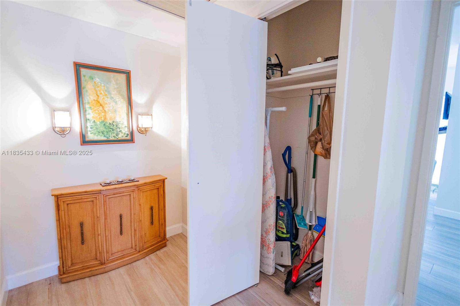 NO 6 PALM-AIRE COUNTRY CL - Residential Lease