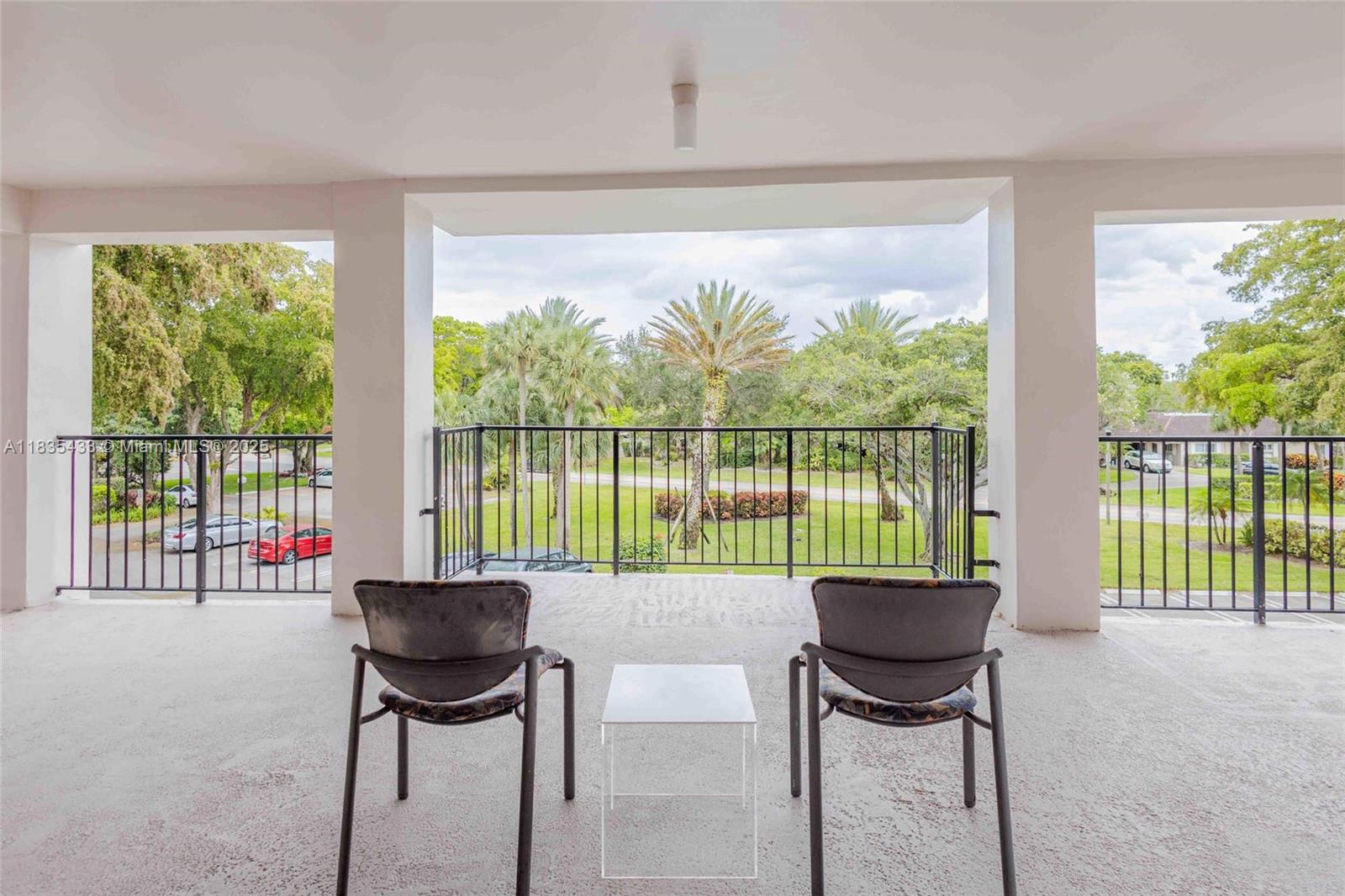 NO 6 PALM-AIRE COUNTRY CL - Residential Lease