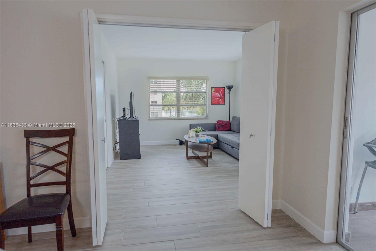 NO 6 PALM-AIRE COUNTRY CL - Residential Lease